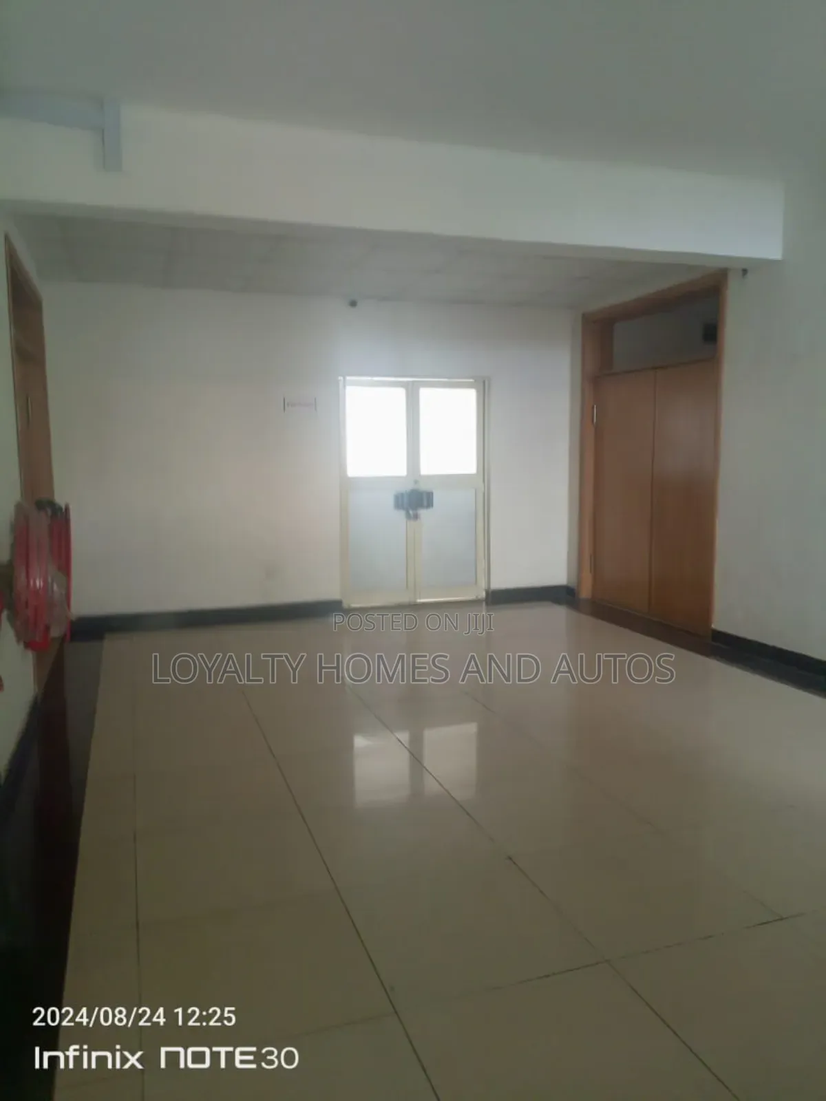 Commercial Property on 7 Floors Total of 7000 SQM at Victoria Island in Victoria Island