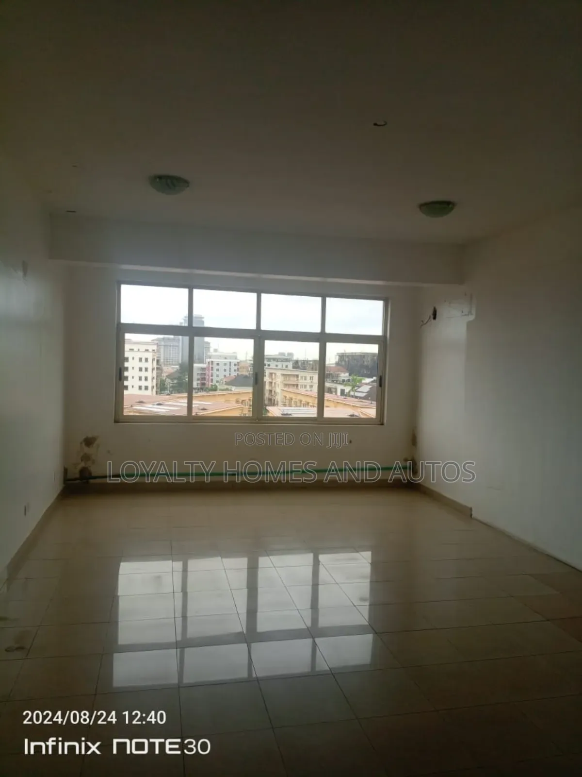 Commercial Property on 7 Floors Total of 7000 SQM at Victoria Island in Victoria Island