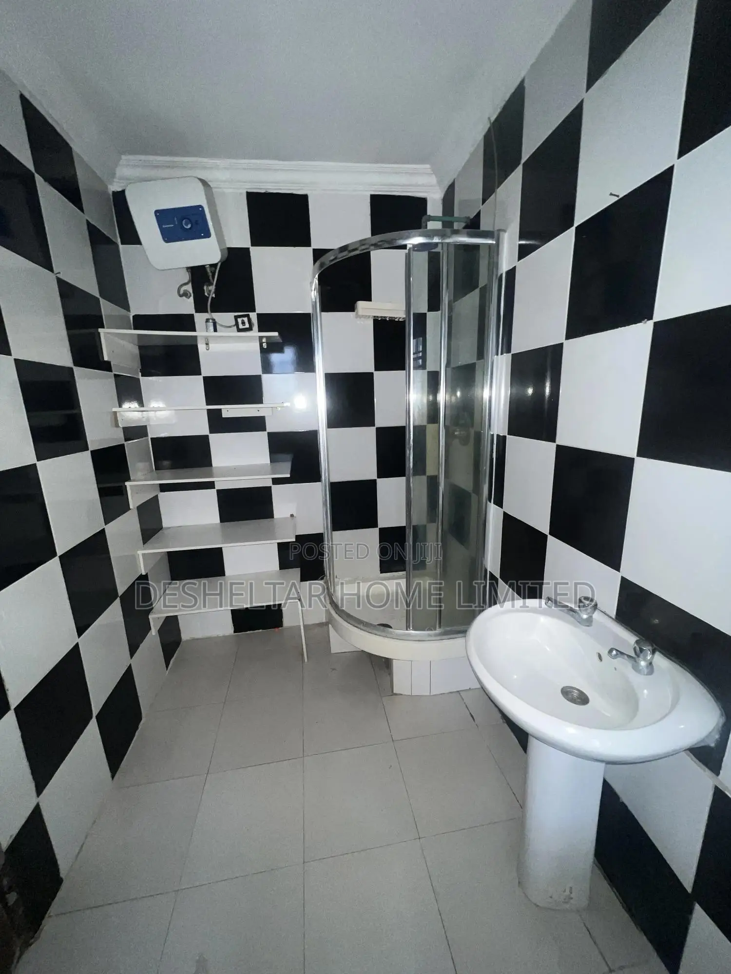 1bdrm Shared Apartment in Tpdc Building Off, Chevron for rent in Chevron