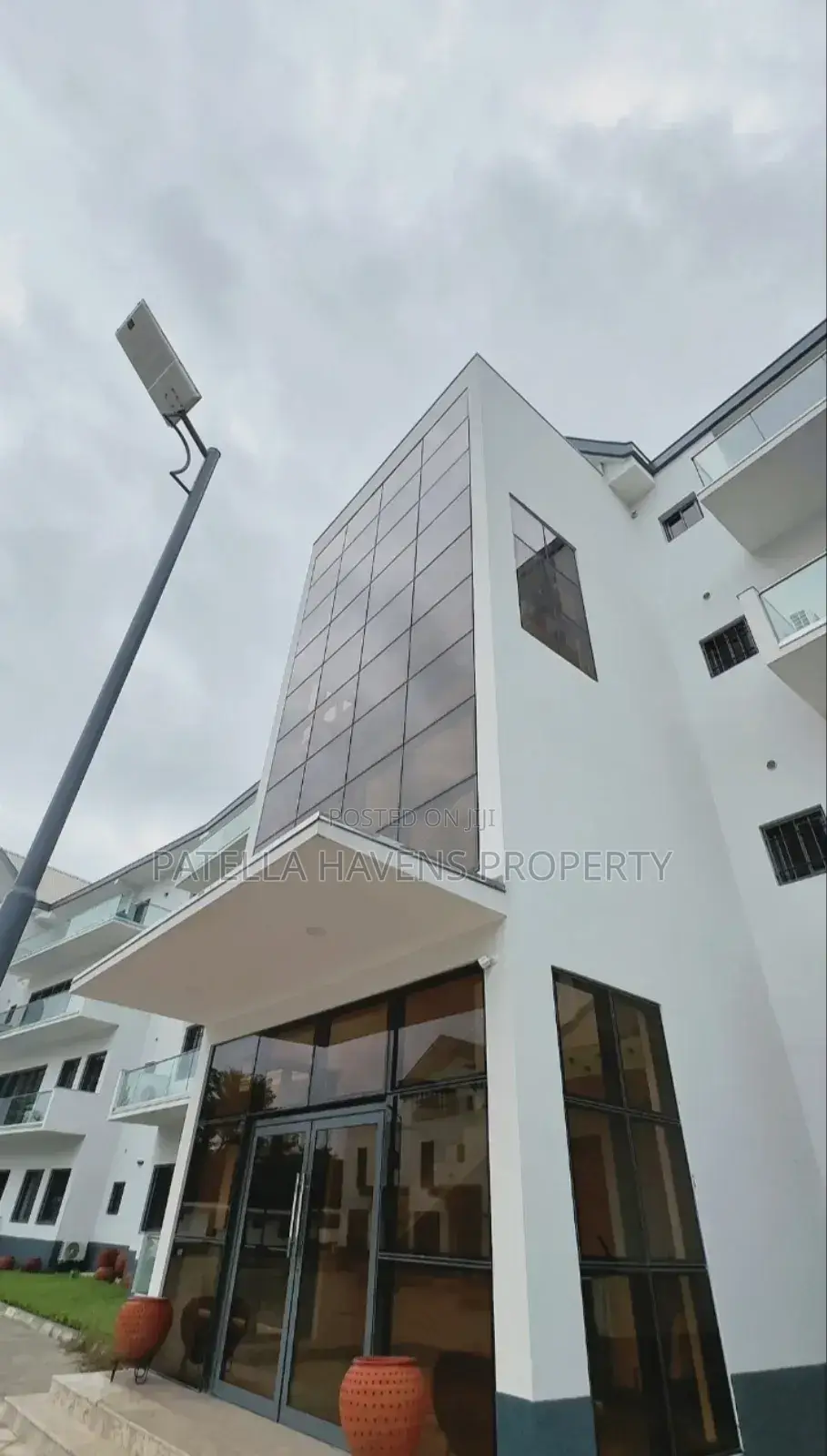 Commercial Space for Large Staff for Rent in Asokoro in Asokoro