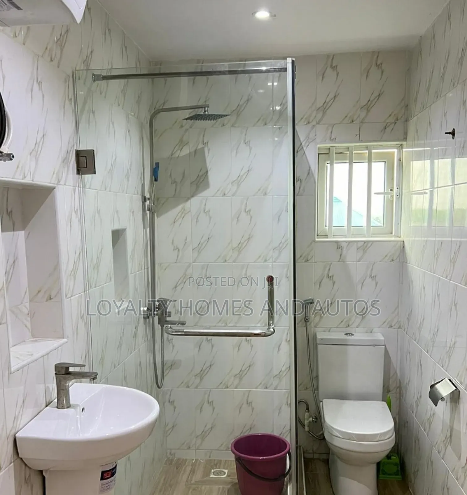 Furnished 2bdrm Apartment in Obafemi-Owode for sale in Obafemi-Owode