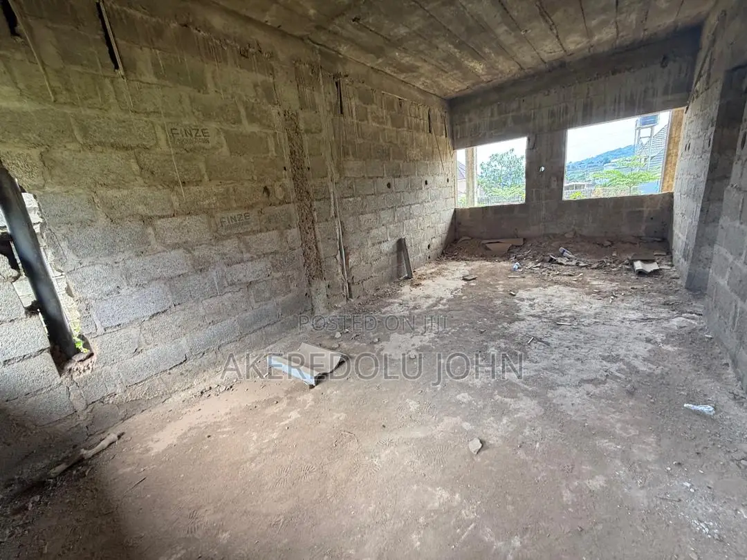 3bdrm Duplex in Life Camp for sale in Life Camp