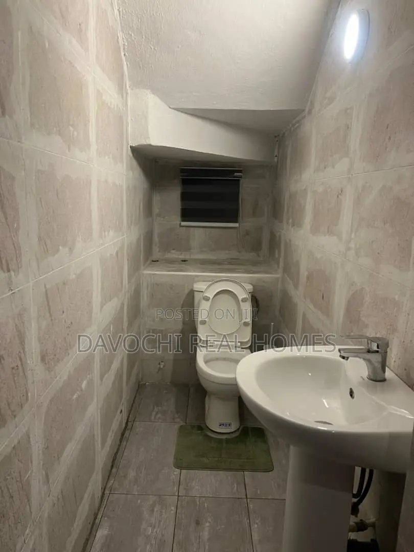 Studio Apartment in Orchid Road, Lekki Phase 2 for rent in Lekki Phase 2
