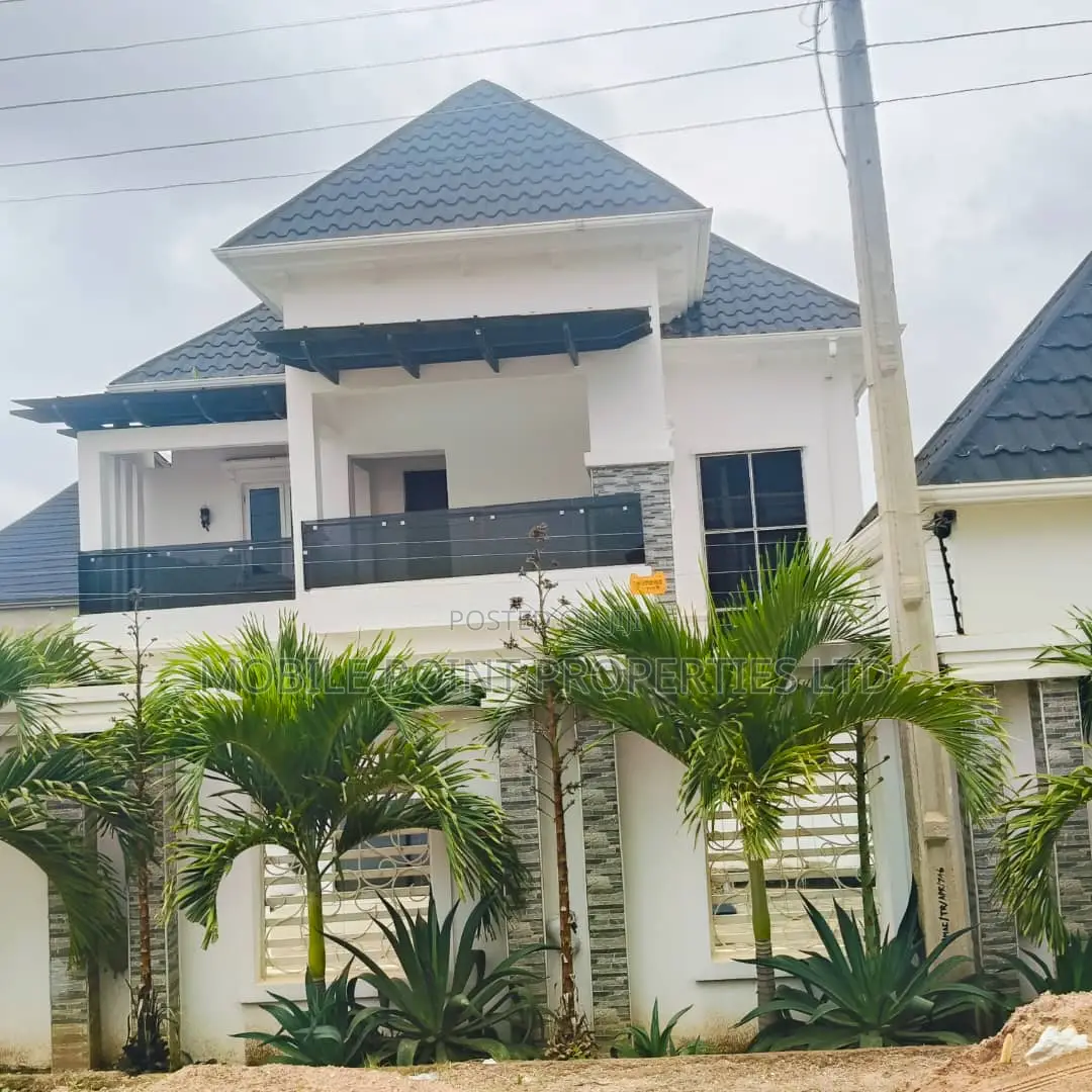 Furnished 4bdrm Duplex in Apo Resettlement for sale in Apo Resettlement