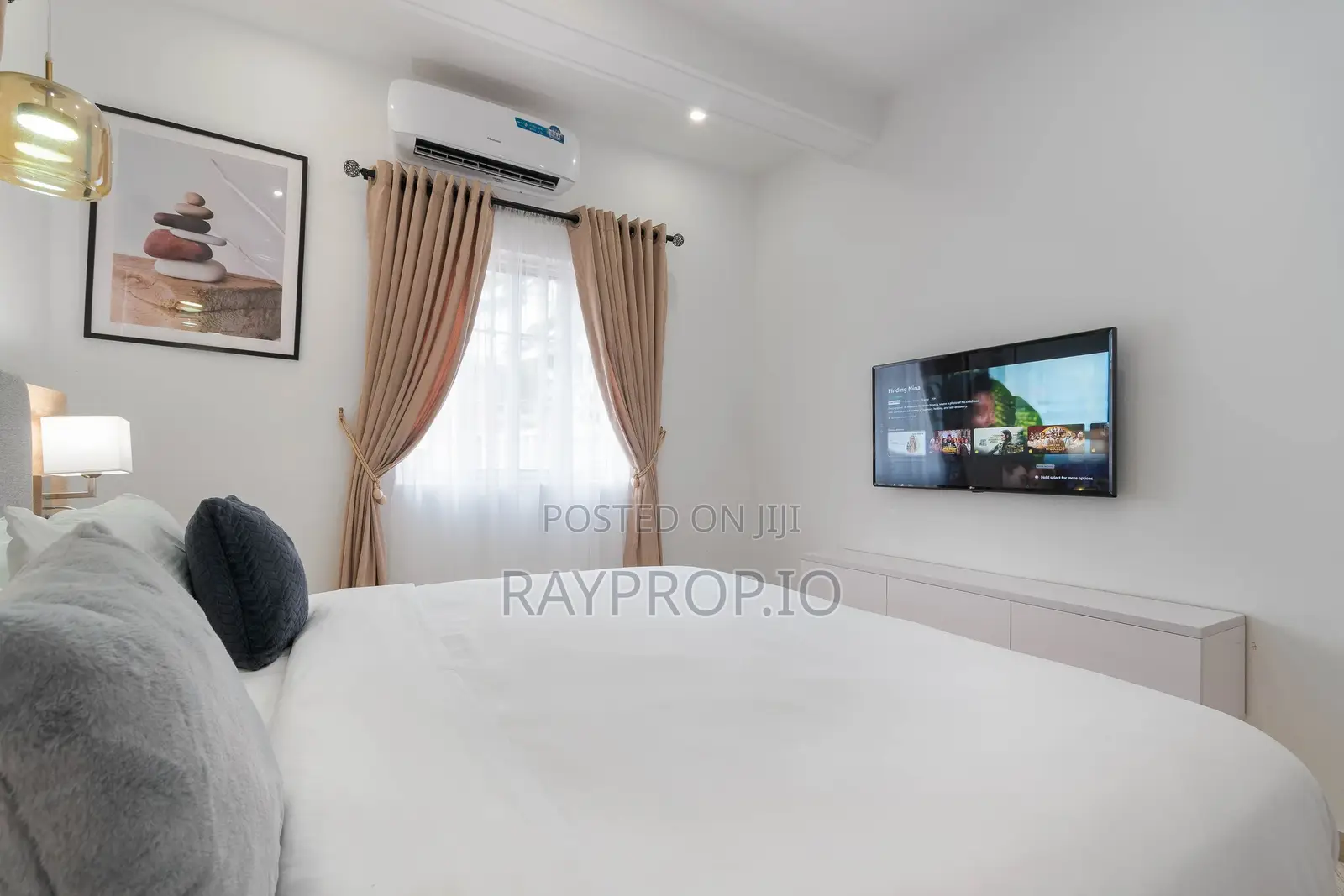 169879wt - Cozy 4 Bedroom Shortlet in Lekki Phase 1 in Lekki Phase 1
