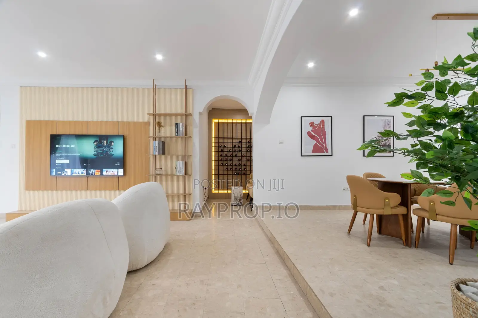 169879wt - Cozy 4 Bedroom Shortlet in Lekki Phase 1 in Lekki Phase 1