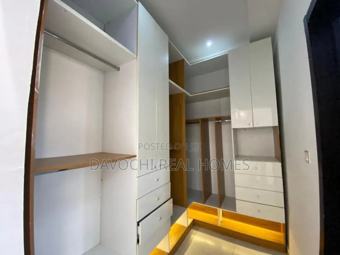 4bdrm Duplex in Orchid Road, Lekki Phase 2 for rent in Lekki Phase 2