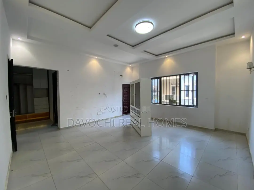 4bdrm Duplex in Orchid Road, Lekki Phase 2 for rent in Lekki Phase 2