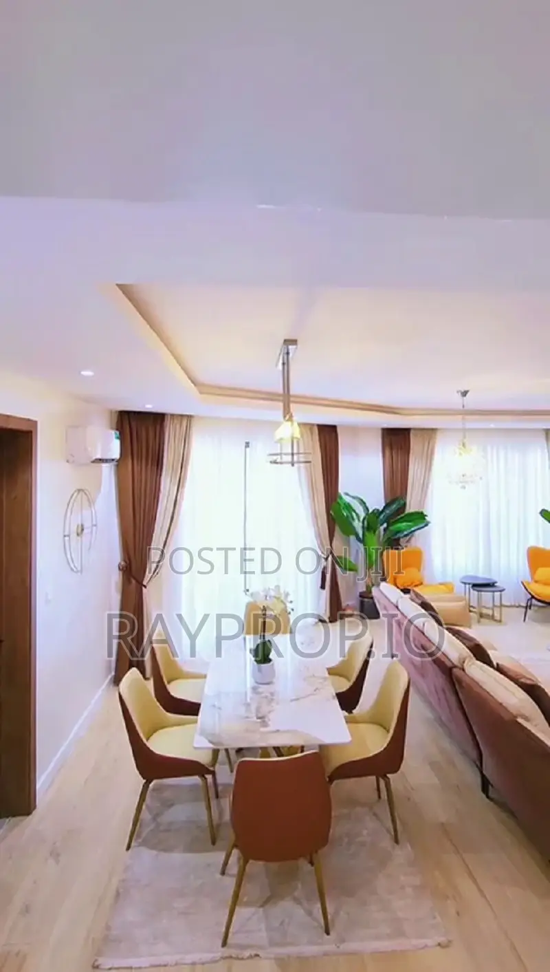 089361ua - Stylish 2 Bedroom Shortlet in Lekki Phase 1 in Lekki Phase 1