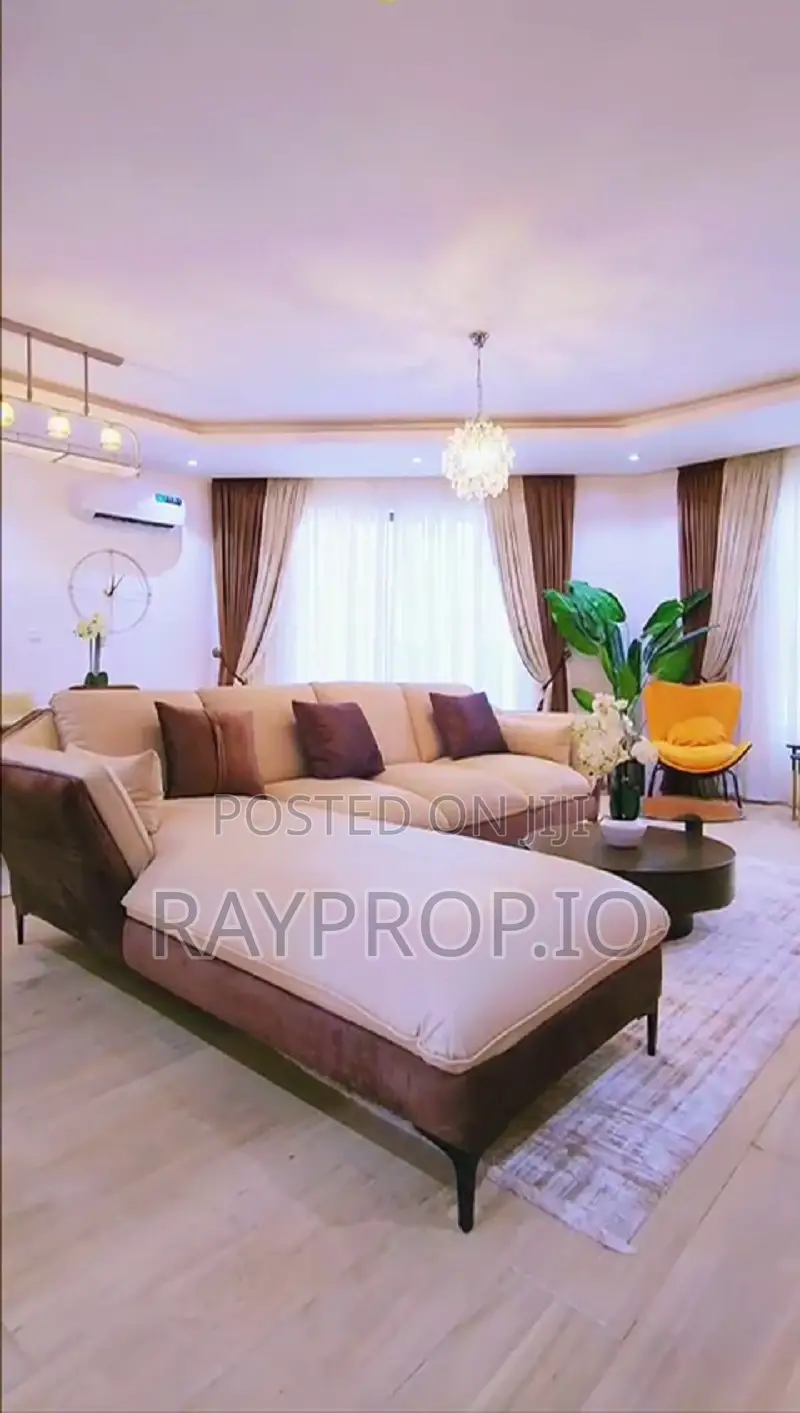 089361ua - Stylish 2 Bedroom Shortlet in Lekki Phase 1 in Lekki Phase 1
