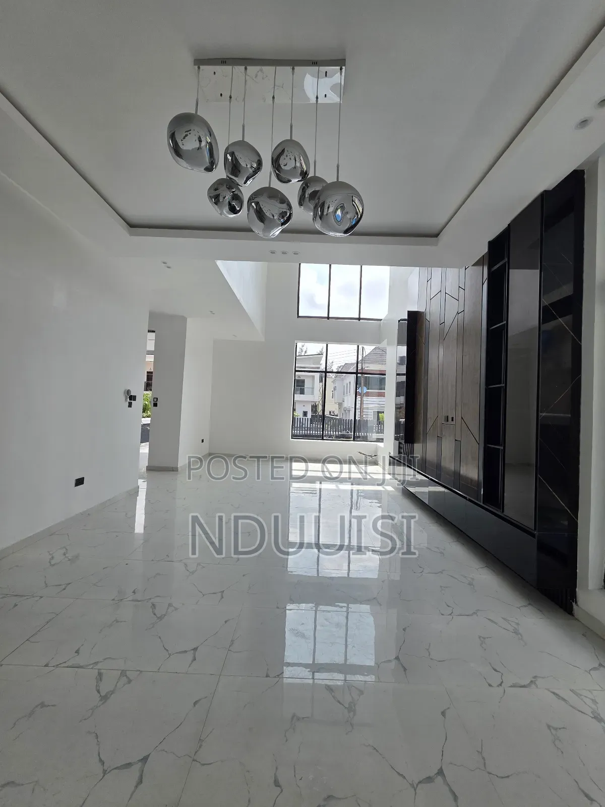 5bdrm Duplex in Lekki County Homes for sale in Lekki