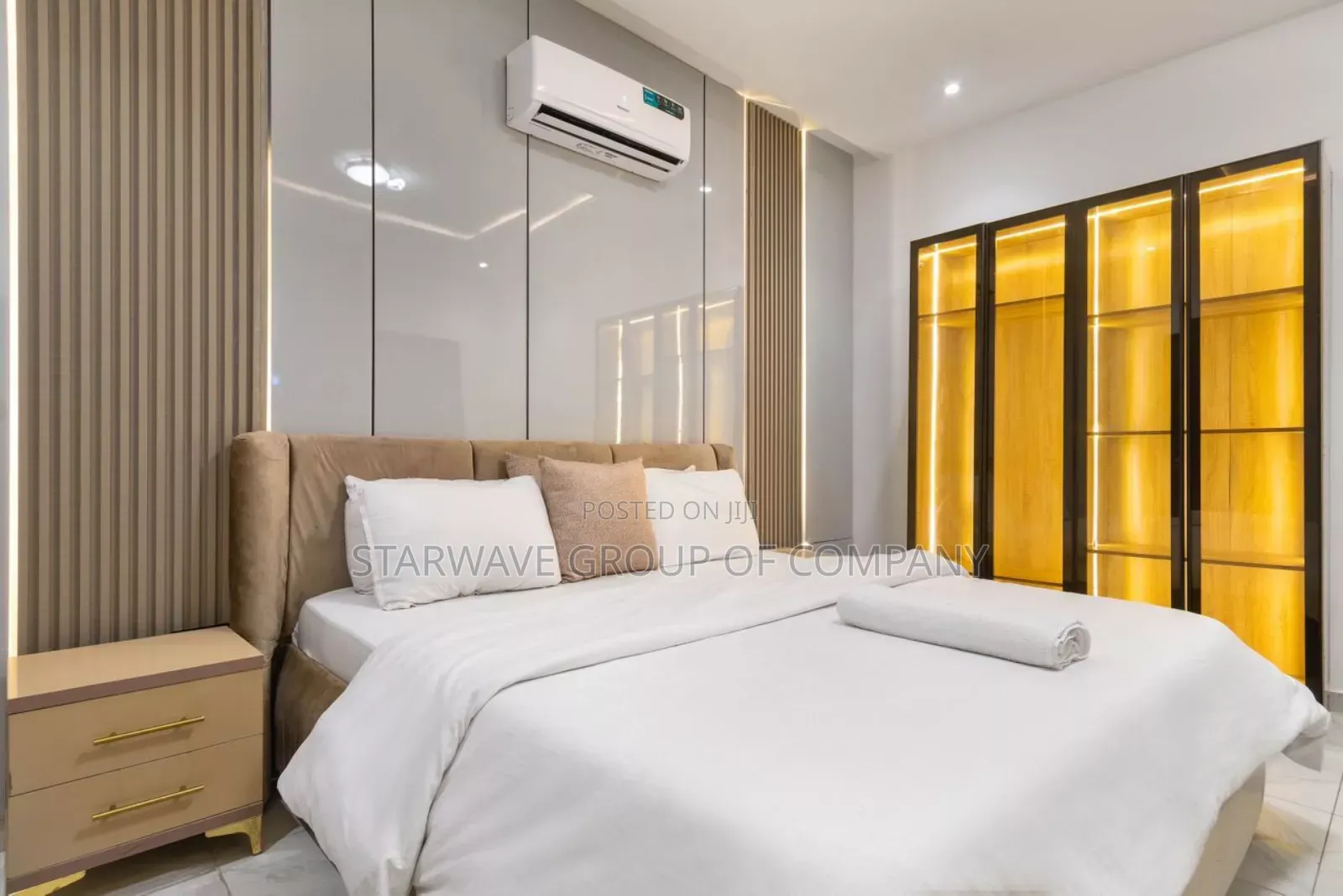 Cozy Two Bedroom Apartment With Snooker and Balcony in Lekki Phase 1