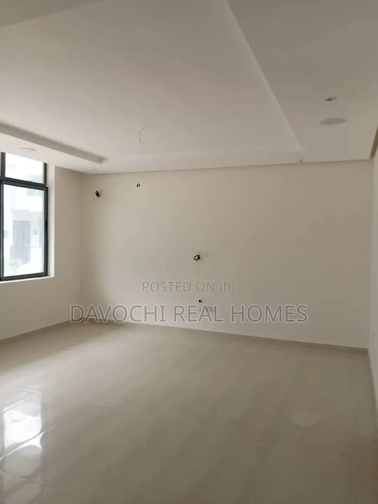 4bdrm Duplex in Alpha Beach, Ikate for rent in Ikate