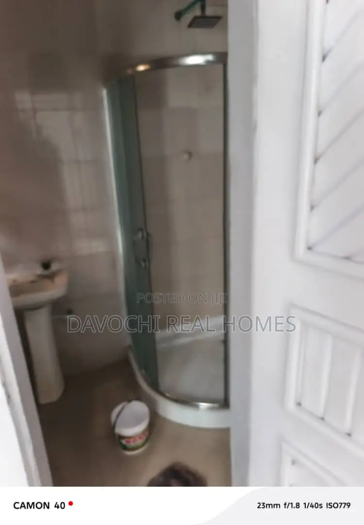 3bdrm Apartment in Lekki Right for rent in Lekki Phase 2