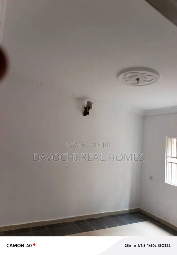 3bdrm Apartment in Lekki Right for rent in Lekki Phase 2
