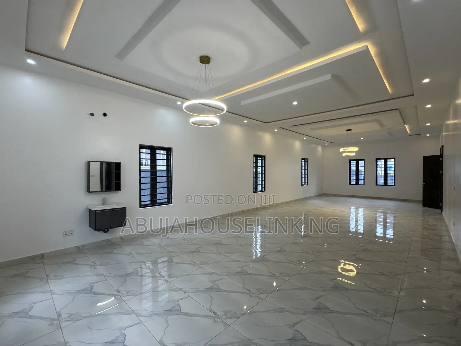 7bdrm Duplex in Efab Metropolis, Karsana for sale in Karsana