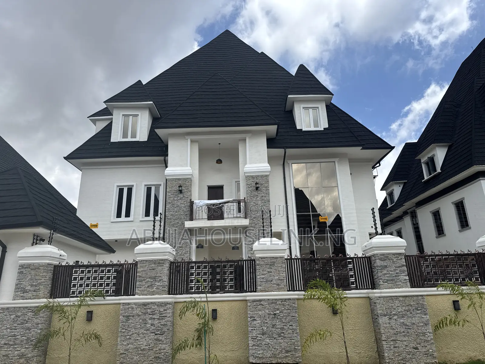 7bdrm Duplex in Efab Metropolis for sale in Gwarinpa
