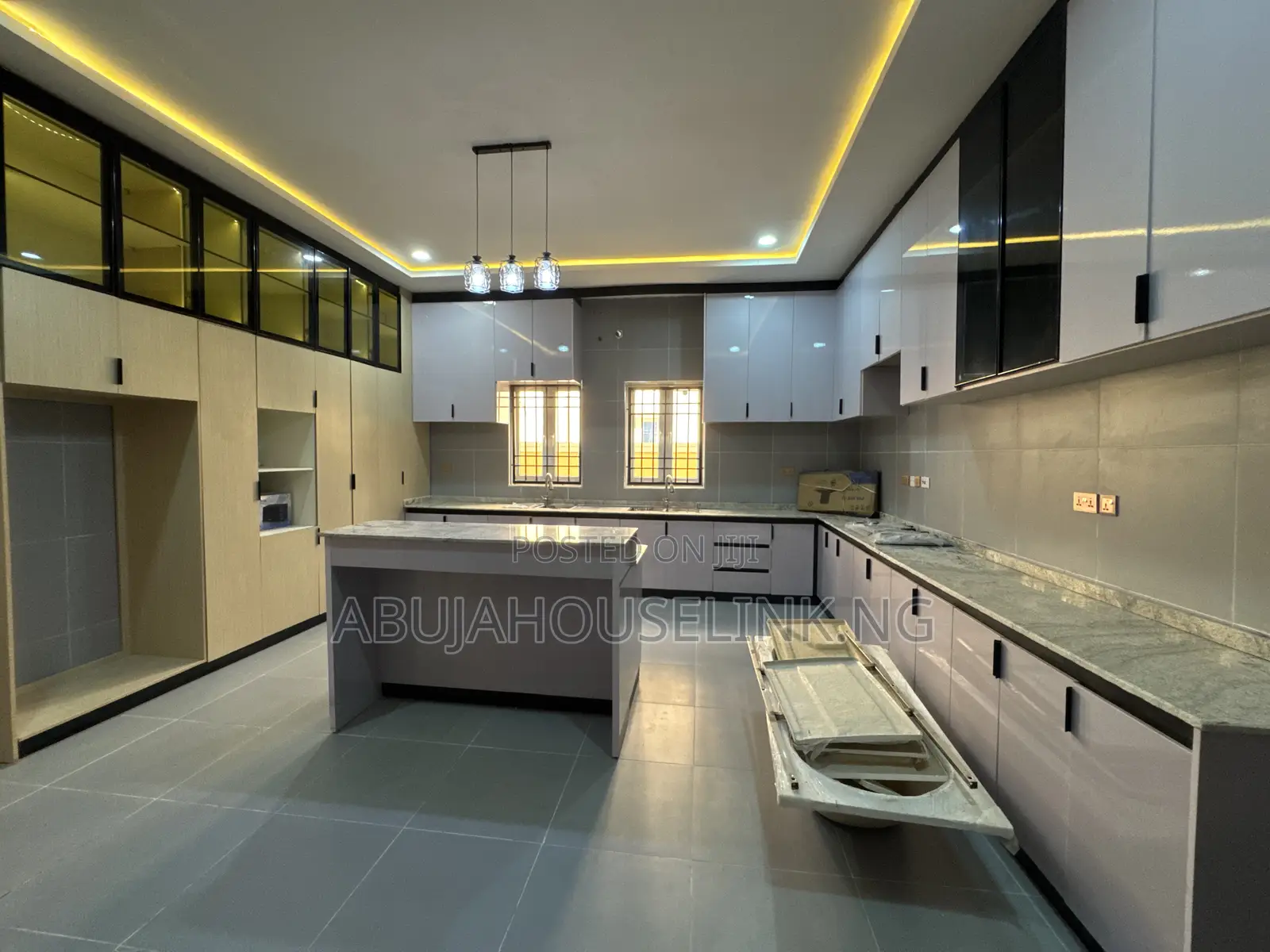 7bdrm Duplex in Efab Metropolis for sale in Gwarinpa