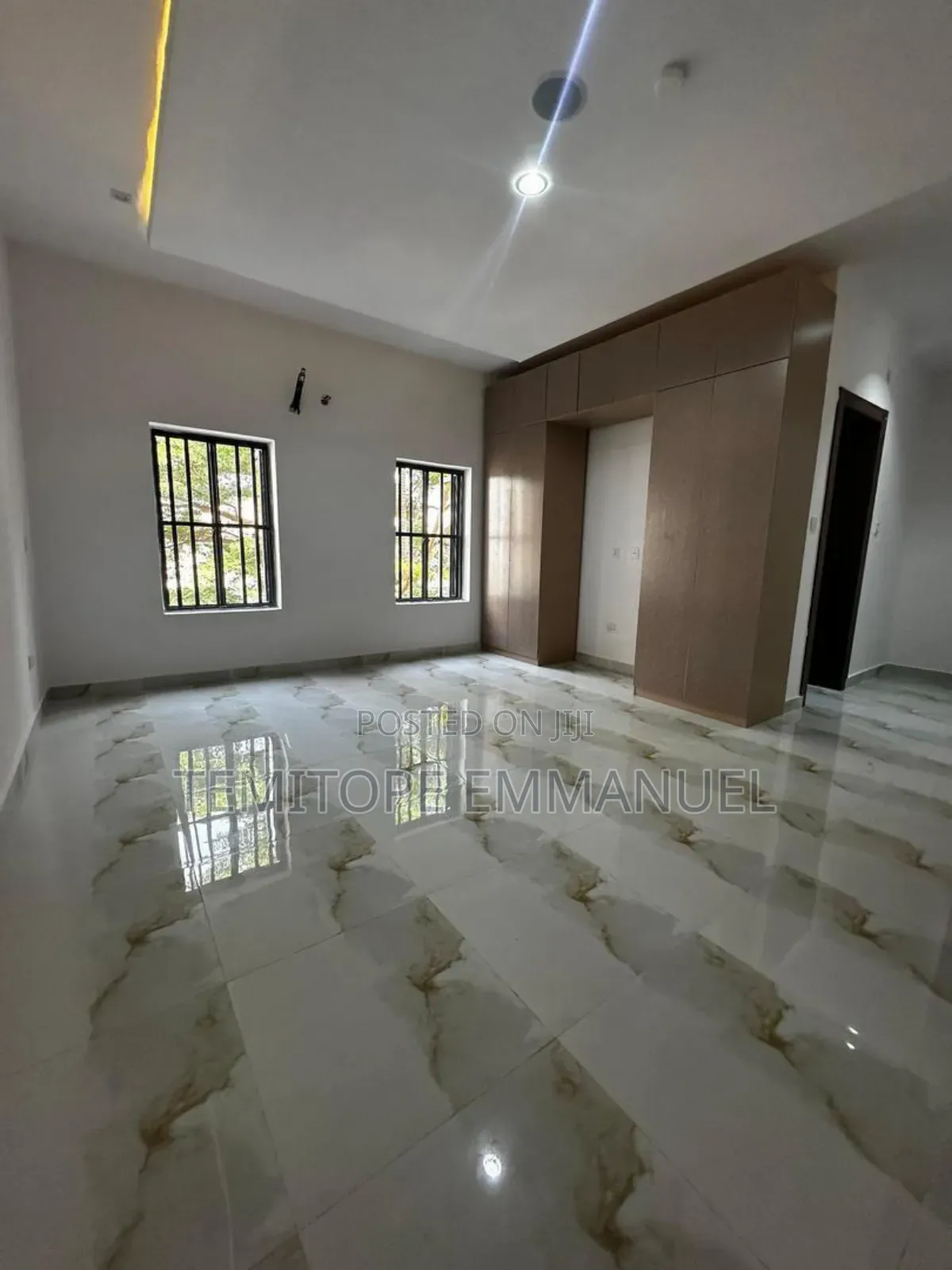 Furnished 5bdrm Duplex in Lekki Phase 1 for sale in Lekki Phase 1