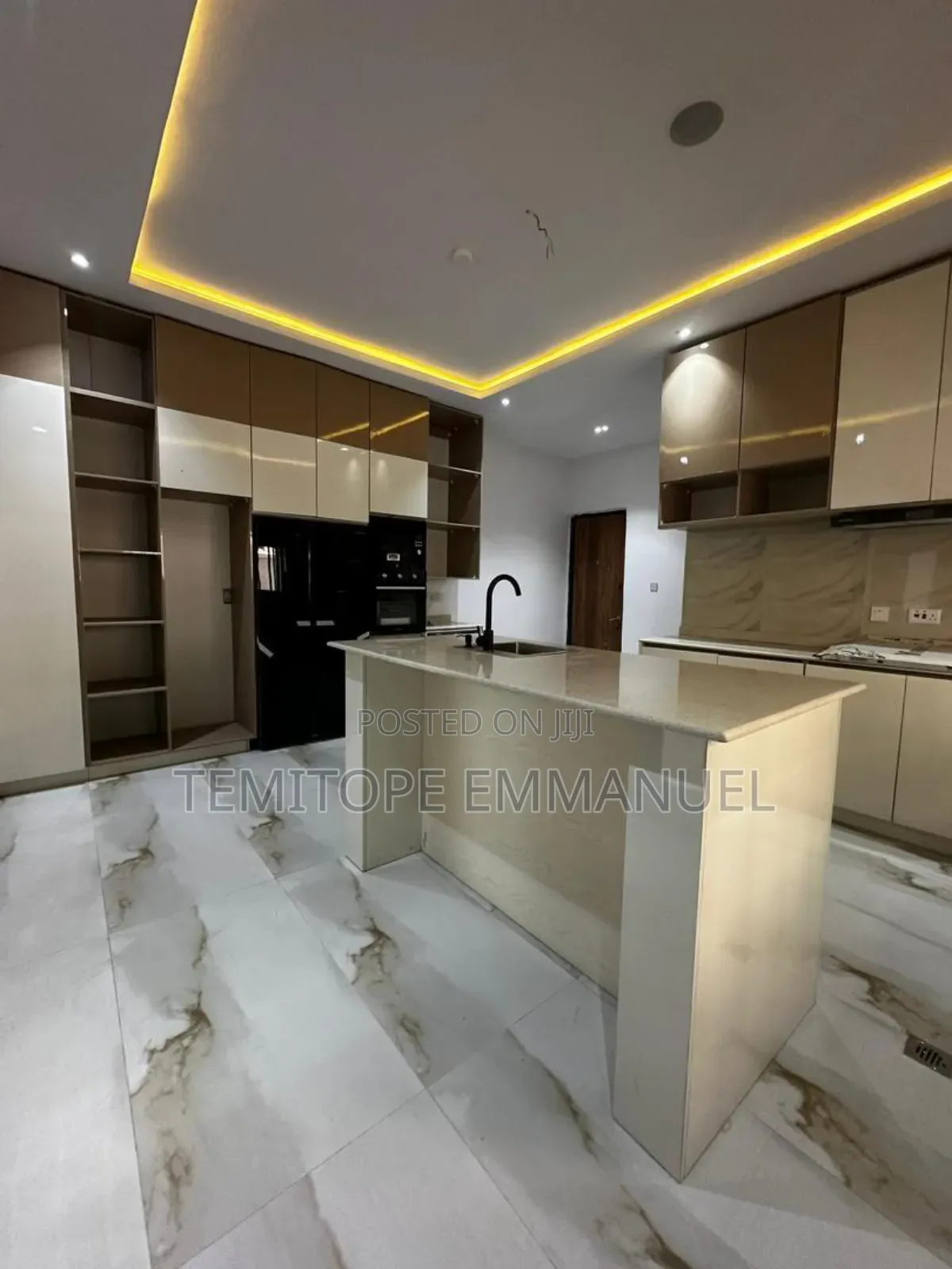 Furnished 5bdrm Duplex in Lekki Phase 1 for sale in Lekki Phase 1