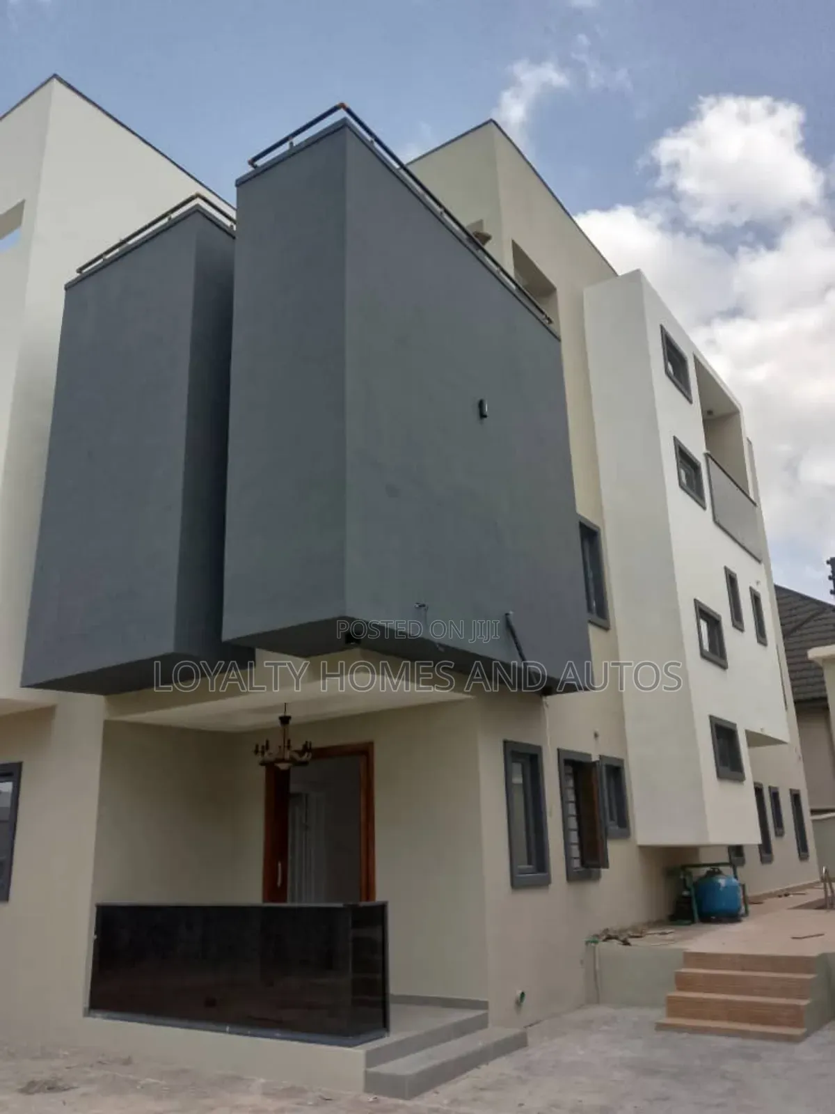 Furnished 5bdrm Duplex in Diamond Estate, GRA Phase 2 Shangisha in GRA Phase 2 Shangisha