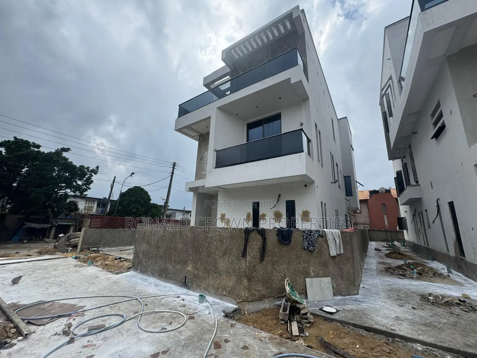4bdrm House in Omole Phase 1 for sale in Omole Phase 1