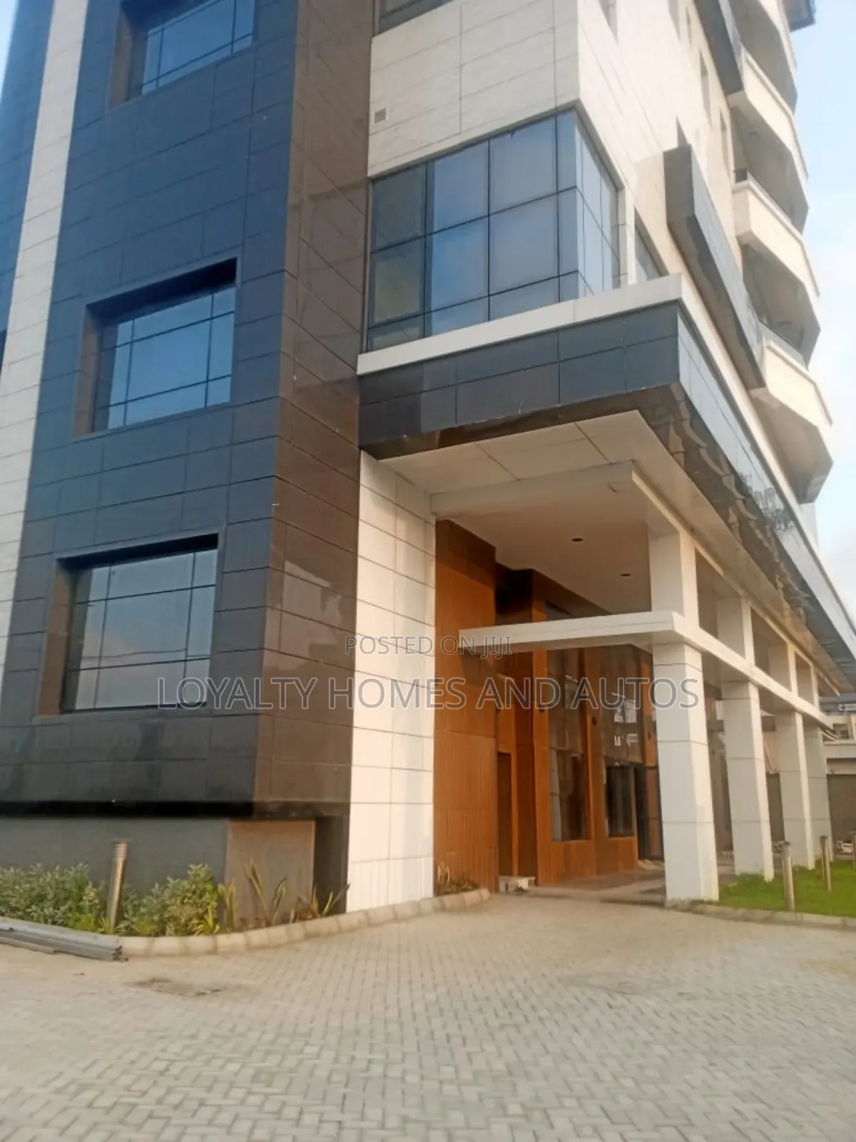 *For Sale at Victoria Island
A 10 Floor Well Finished *Luxury Mixed in Victoria Island