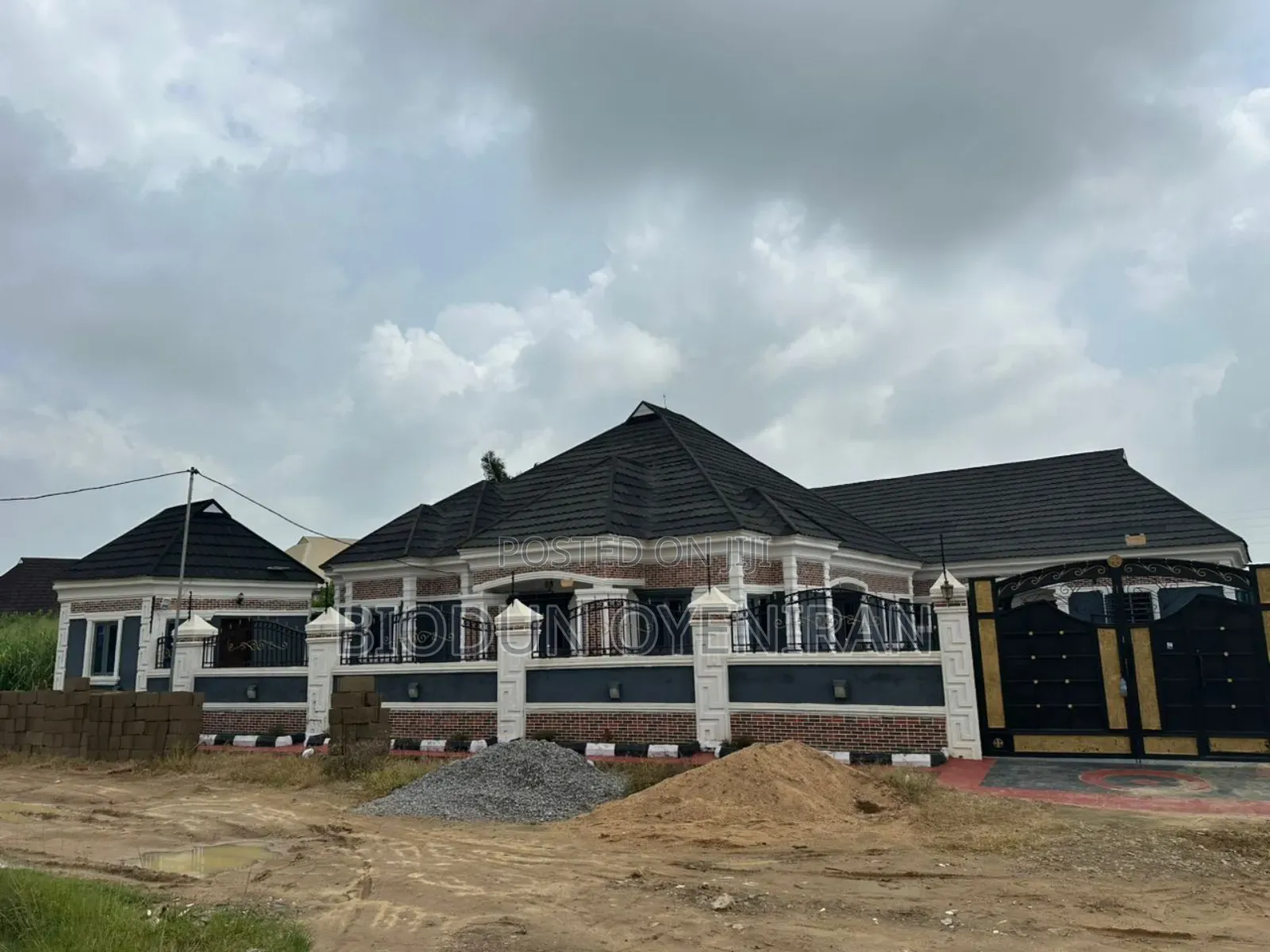 2bdrm Bungalow in Obafemi-Owode for sale in Obafemi-Owode