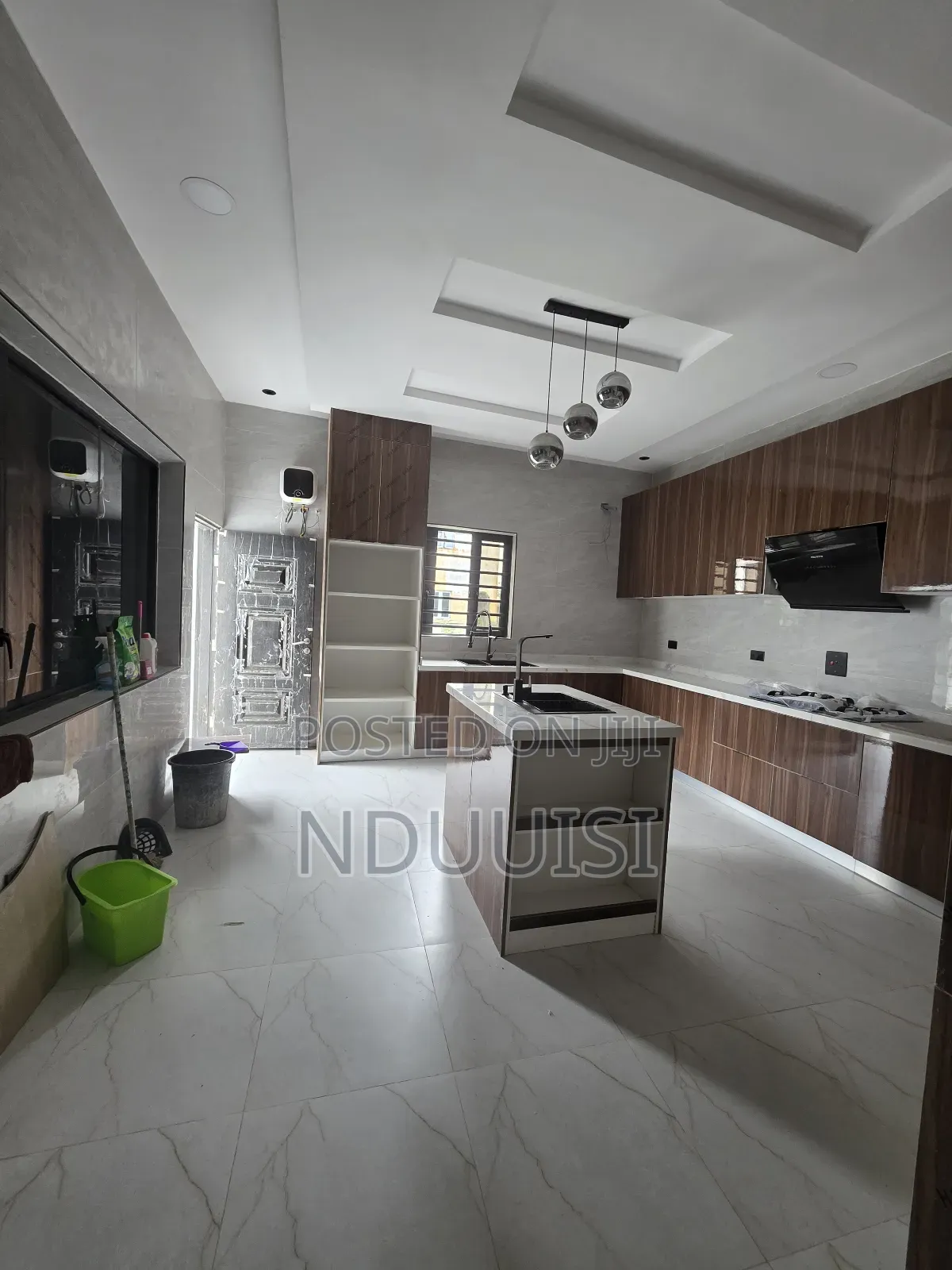 6bdrm Duplex in Eleko for sale in Eleko