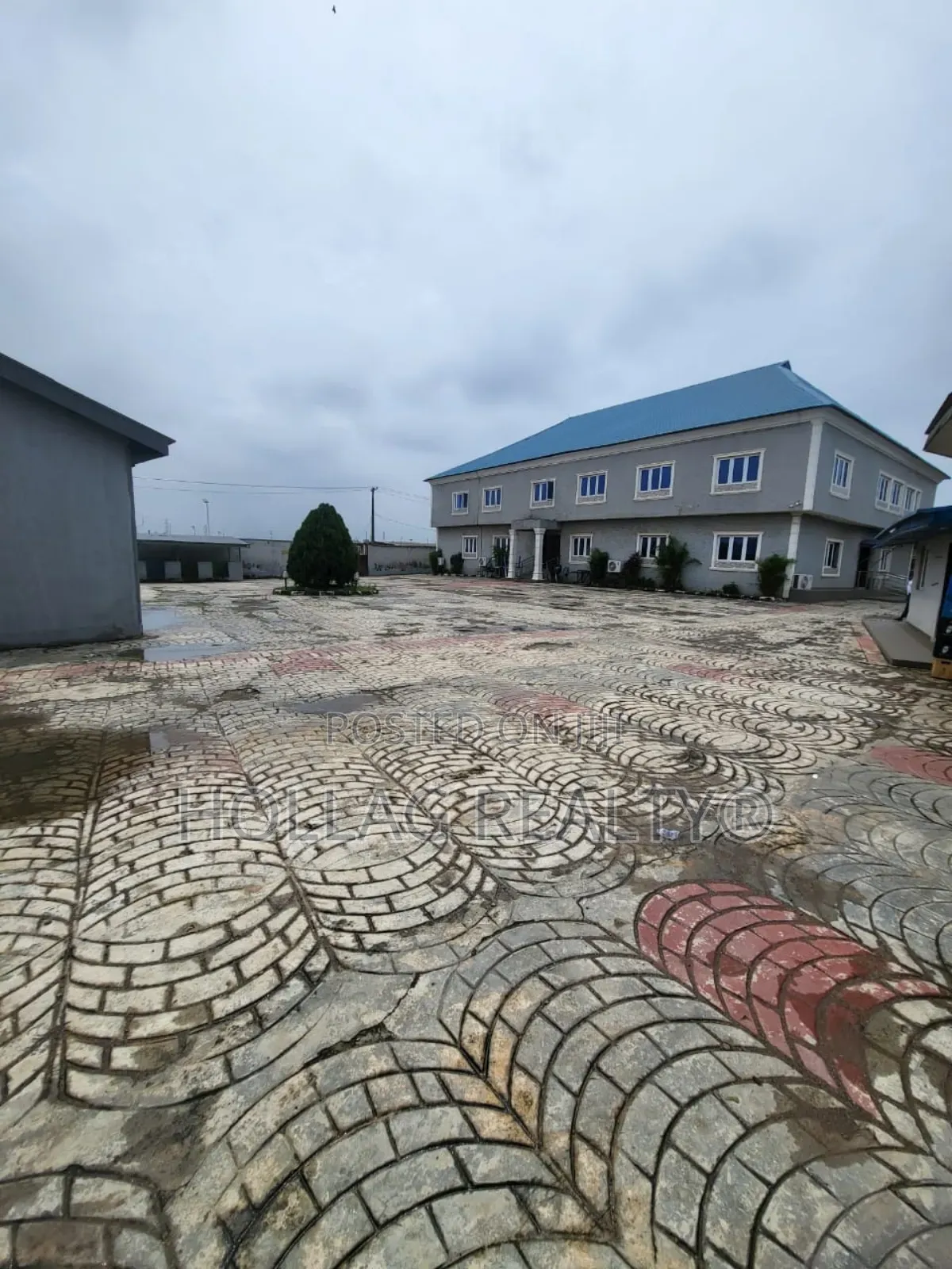 50 Rooms Hotel, Event Hall, Bar, Gym House on 9 Plots in Iju-Ishaga