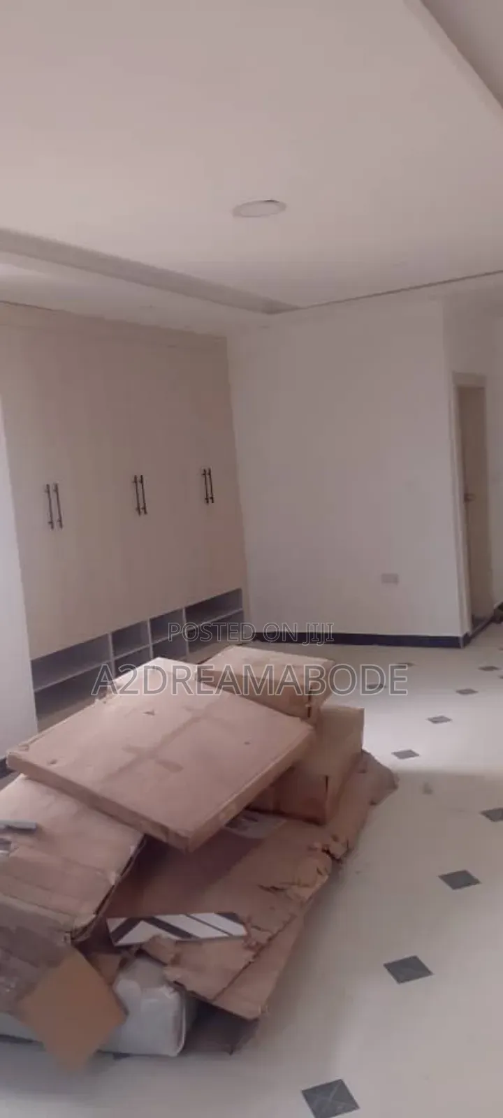 5bdrm Duplex in Magodo Phase 2 Gra for rent in Magodo
