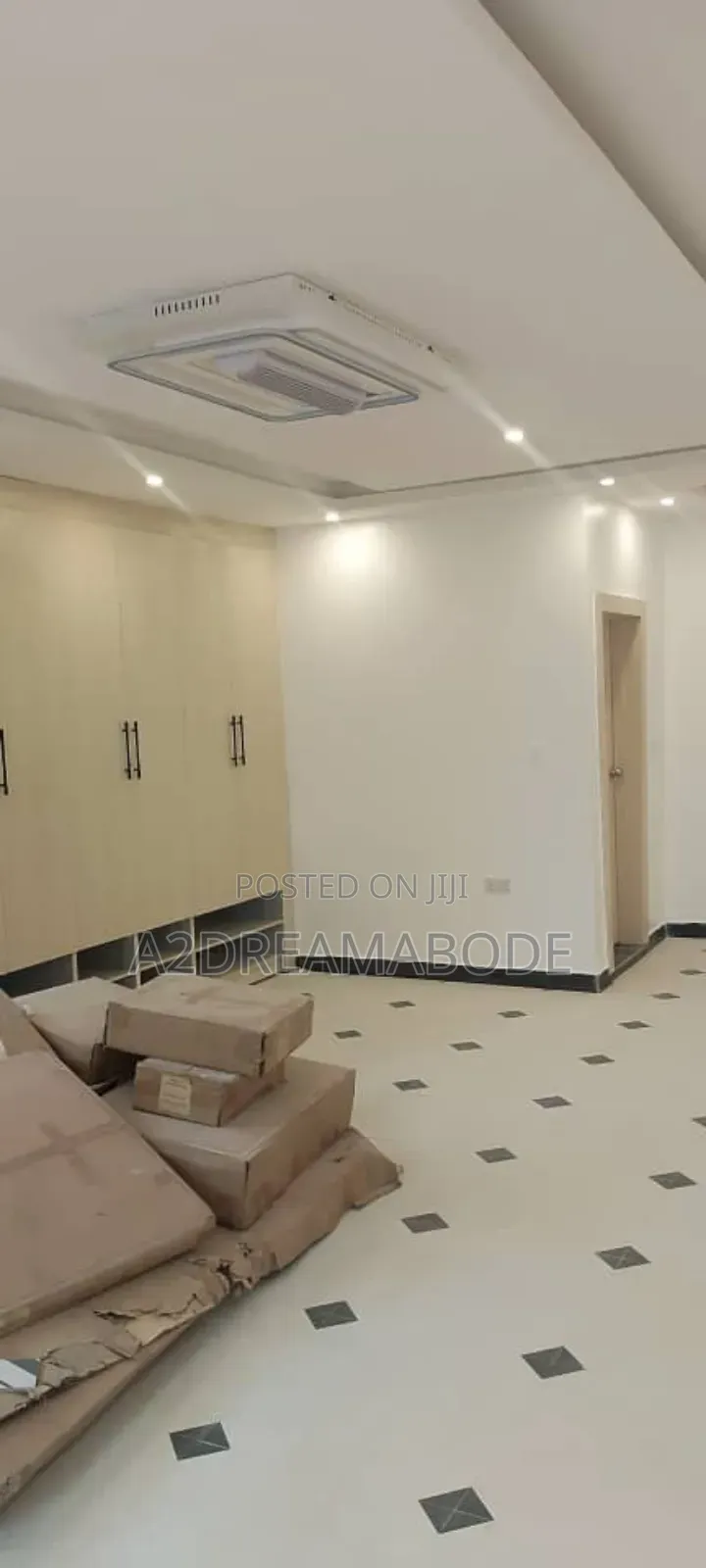 5bdrm Duplex in Magodo Phase 2 Gra for rent in Magodo