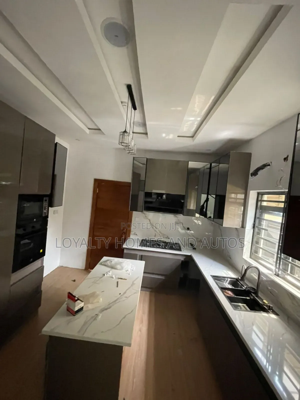 Furnished 4bdrm Duplex in GRA Phase 1 for sale in GRA Phase 1