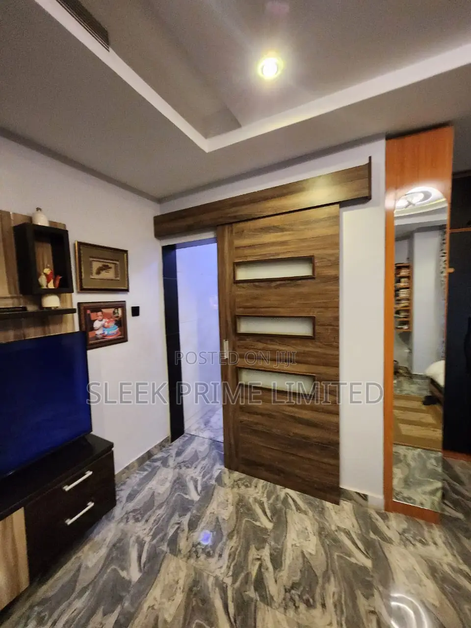 Furnished 4bdrm Duplex in FHA for sale in FHA
