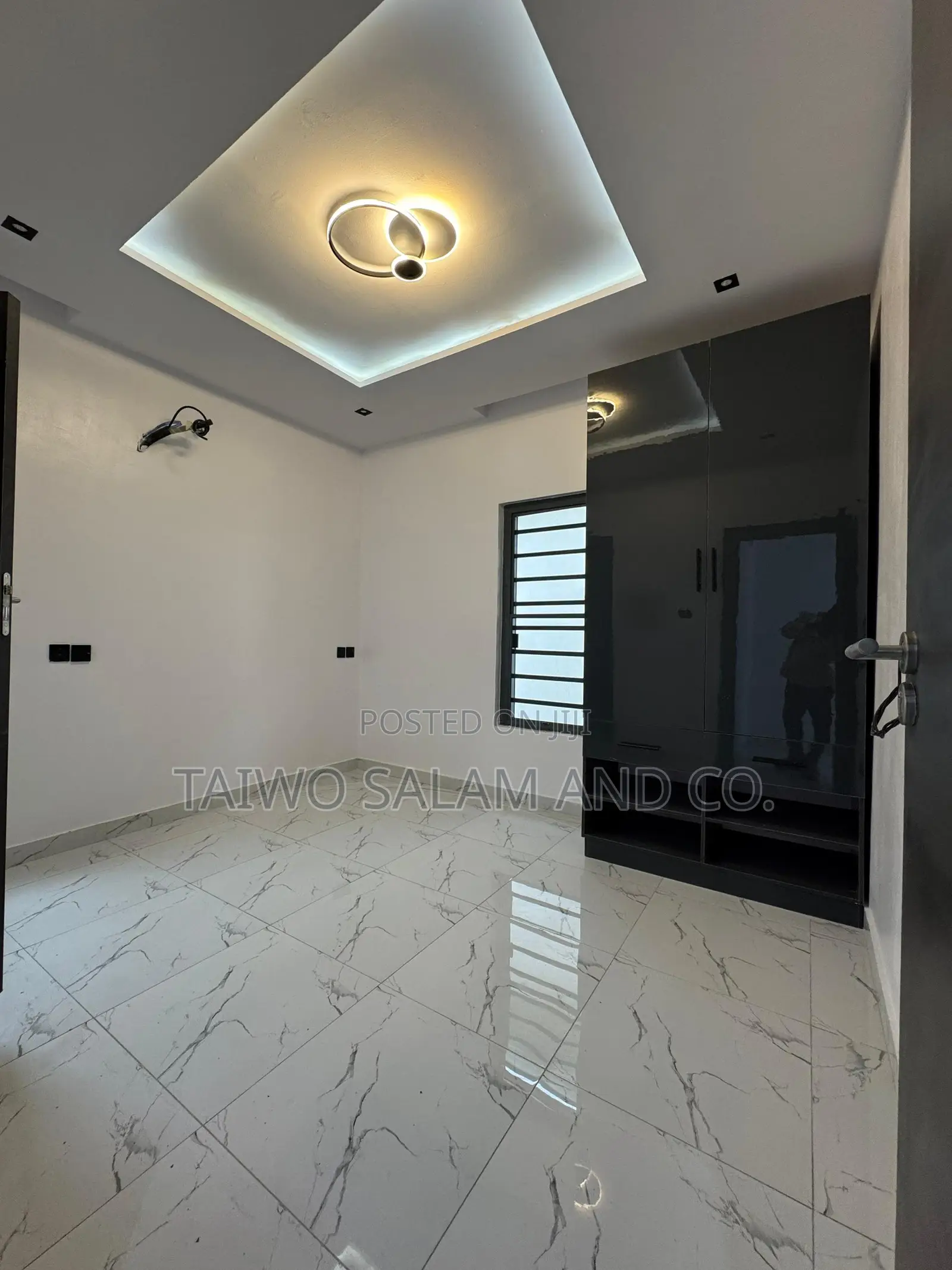 2bdrm Duplex in Akobo for sale in Akobo