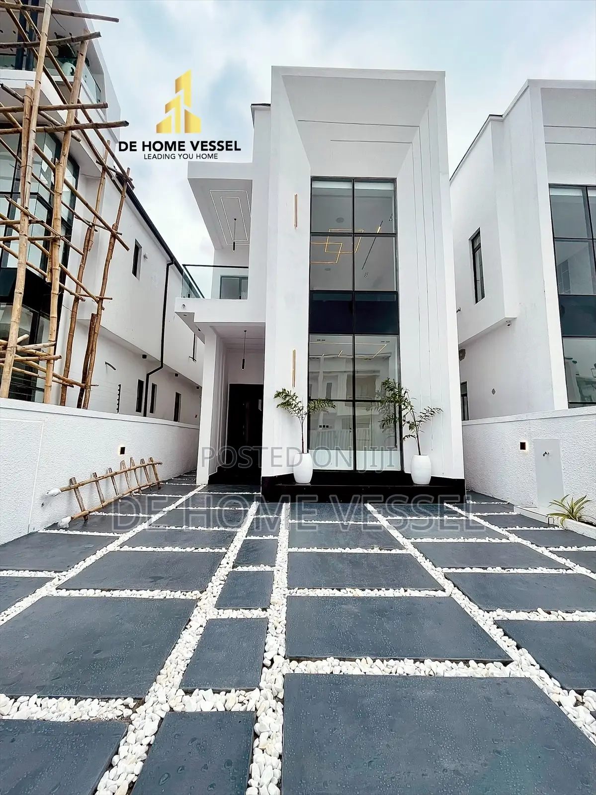 5bdrm Duplex in Ajah for sale in Ajah
