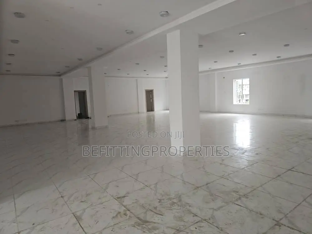 Premium Open-Plan Office Space – 1000sqm in Ikeja
