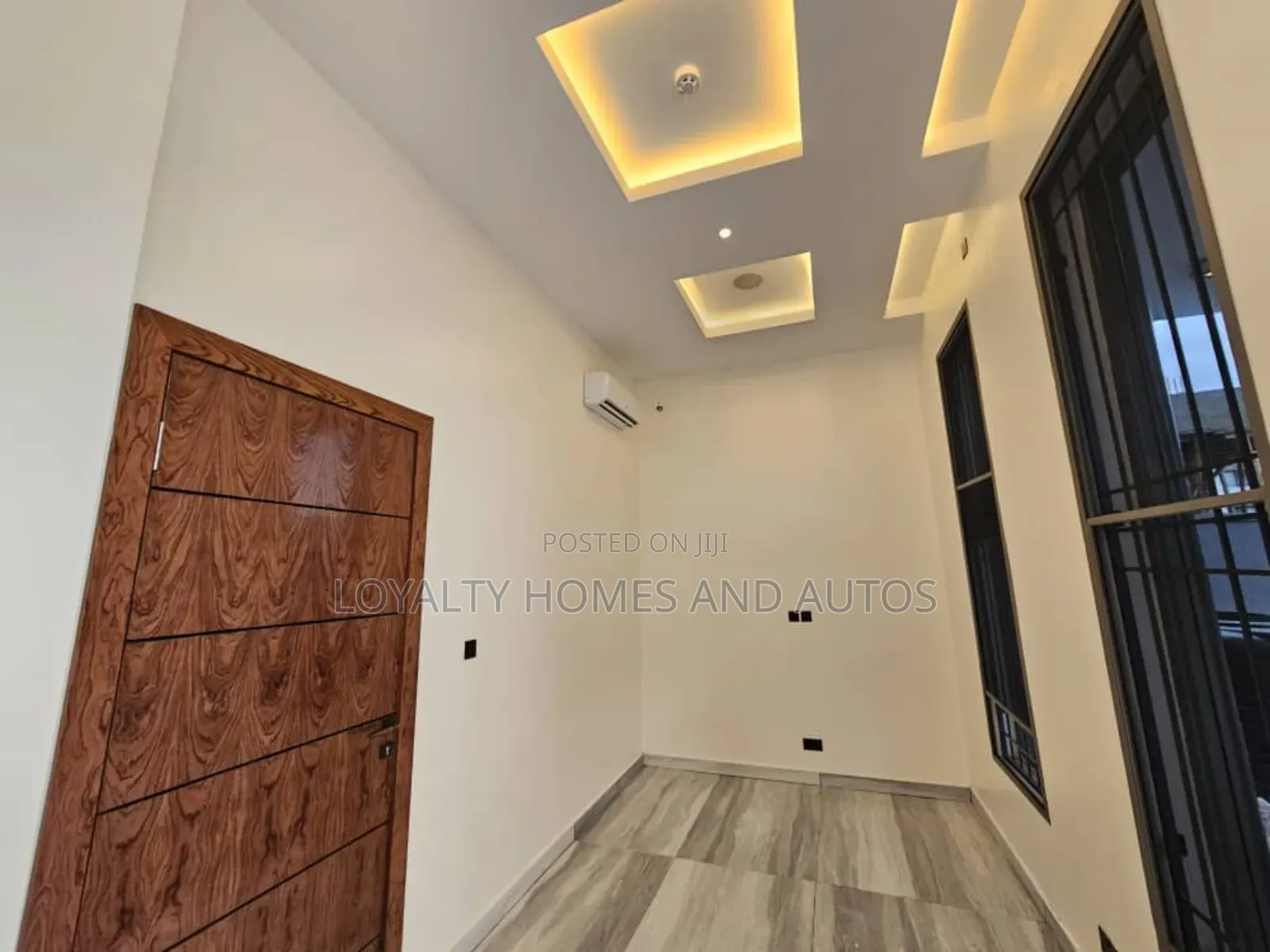 5bdrm Duplex in Off Banana Island for sale in Ikoyi
