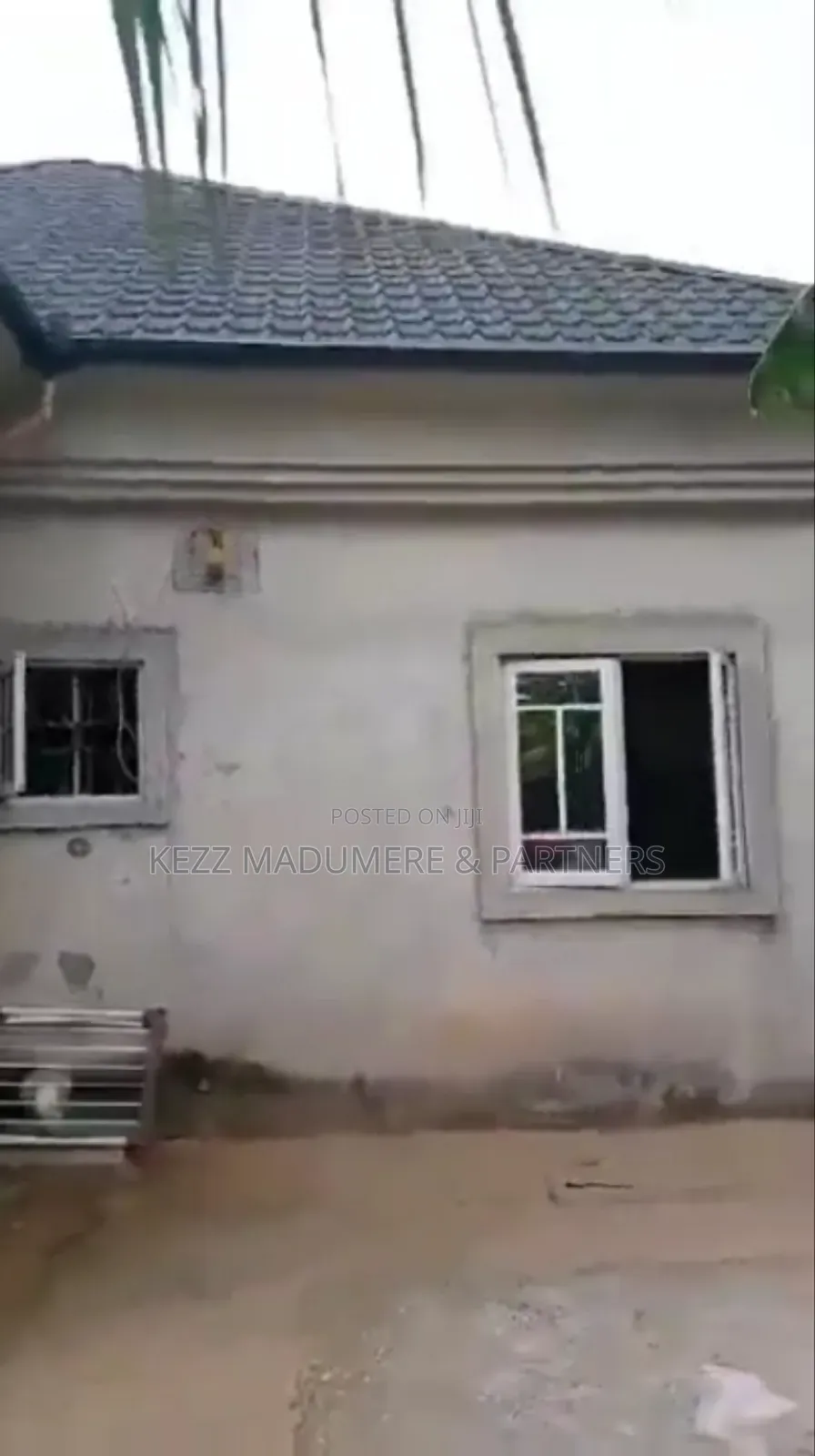 4bdrm Bungalow in By The New Flyover for sale in Eneka