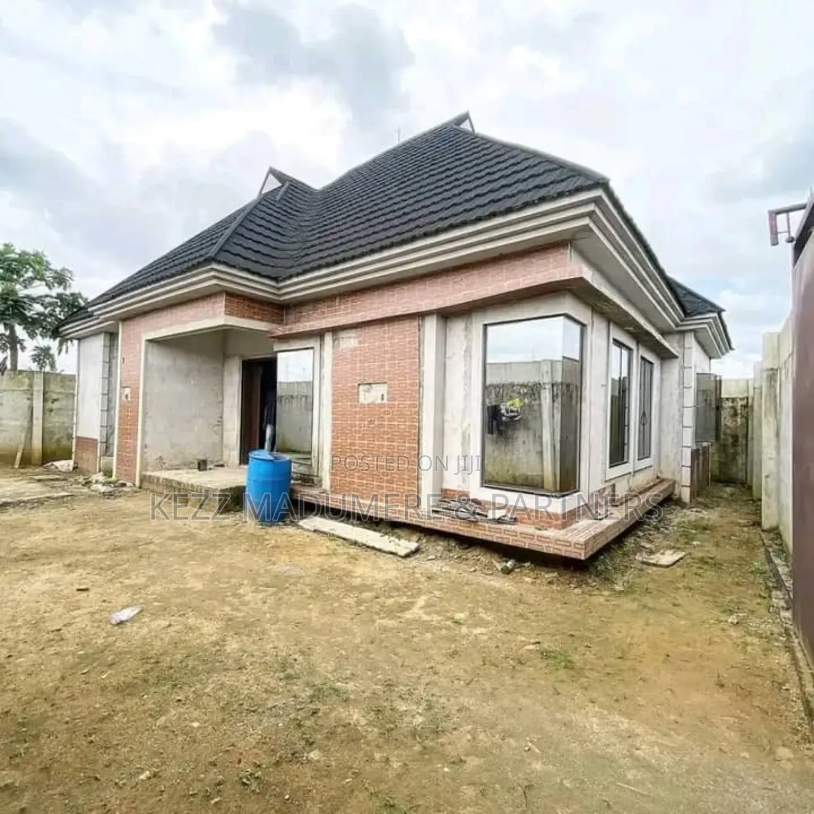 Furnished 3bdrm Bungalow in Elimbu , Port for sale in Elimbu