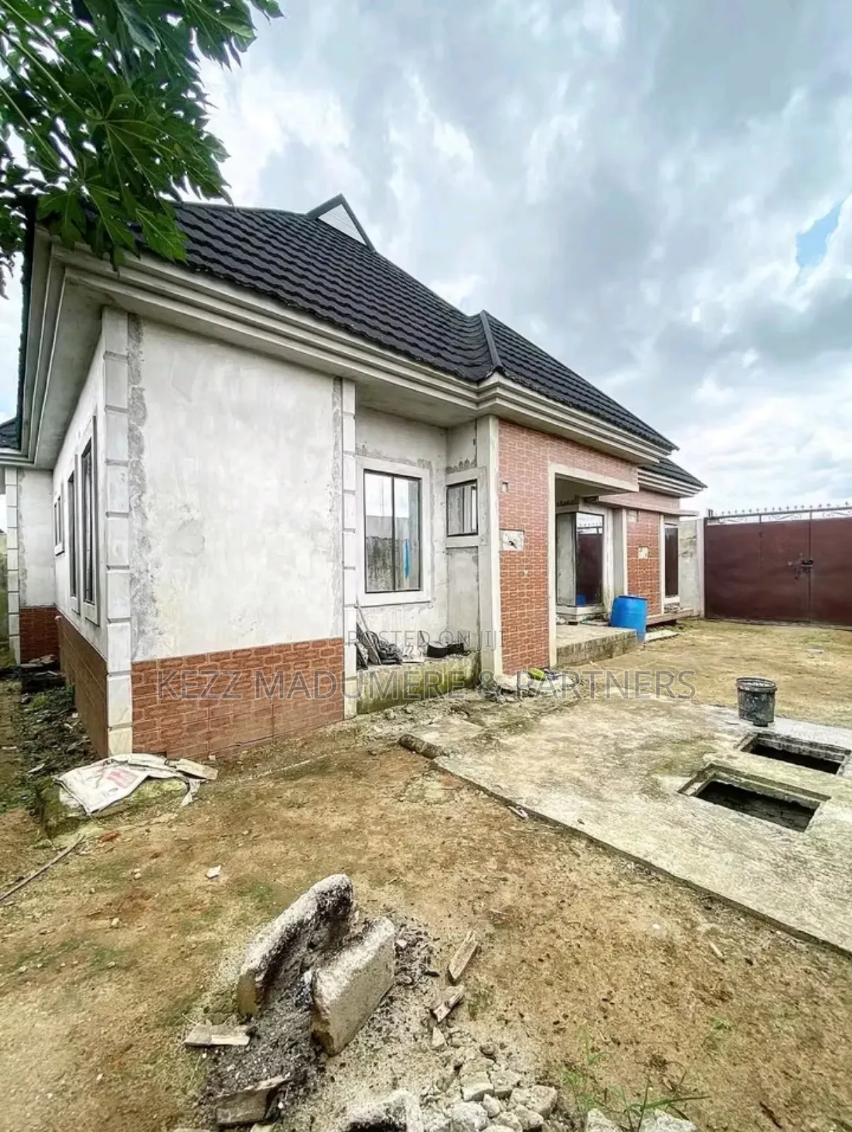 Furnished 3bdrm Bungalow in Elimbu , Port for sale in Elimbu