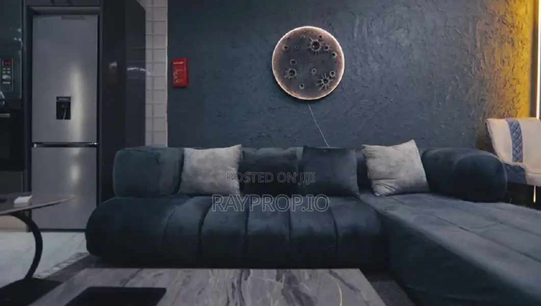 308433bn - Stylish 1 Bedroom Shortlet in Lekki Phase 1 in Lekki Phase 1