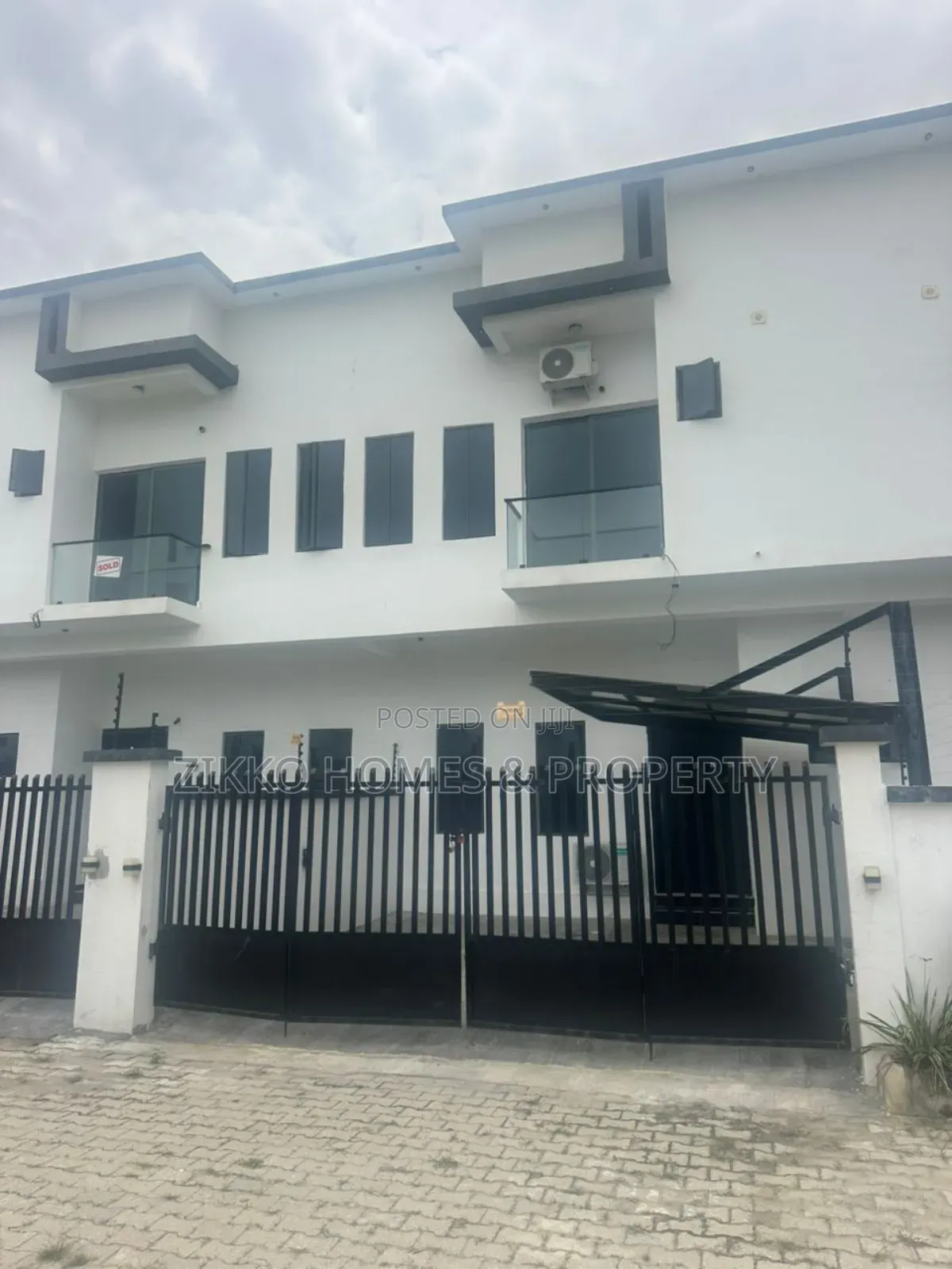 3bdrm Duplex in Abraham Adensaya, Lekki for sale in Lekki