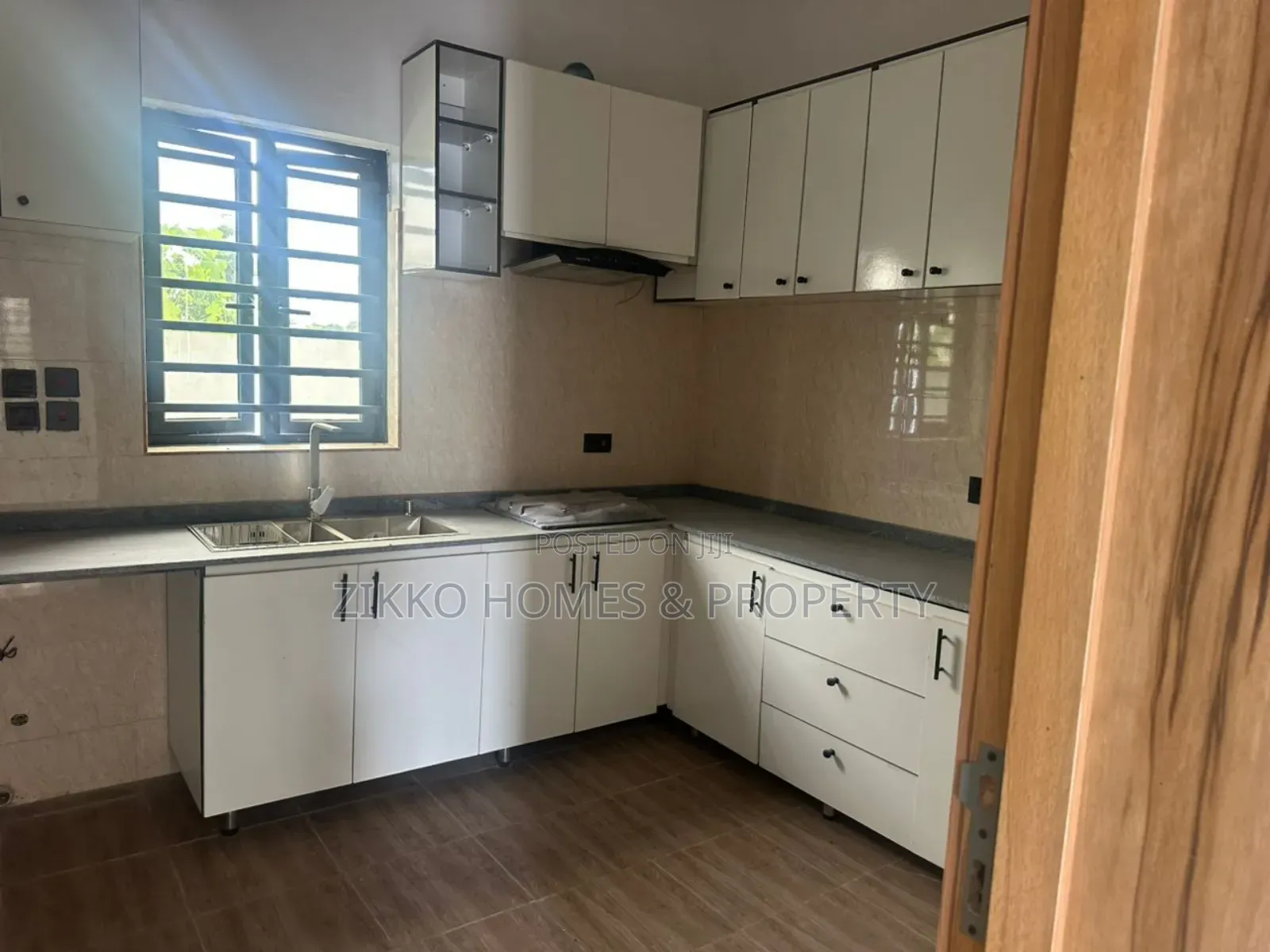 3bdrm Duplex in Abraham Adensaya, Lekki for sale in Lekki