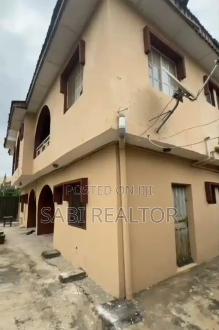 Furnished 2bdrm Block of Flats in Ajegunle Ojokoro, Alagbado for sale in Alagbado