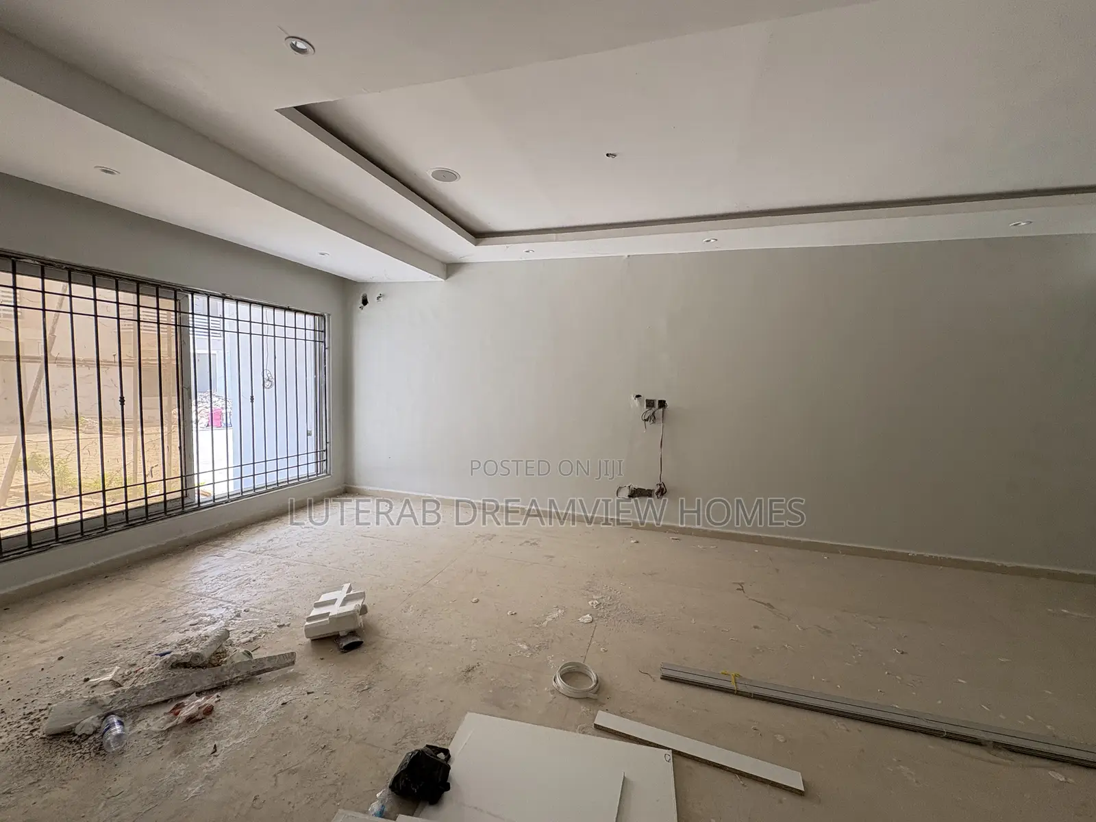 4bdrm Townhouse / Terrace in In A Secured Estate for rent in Utako