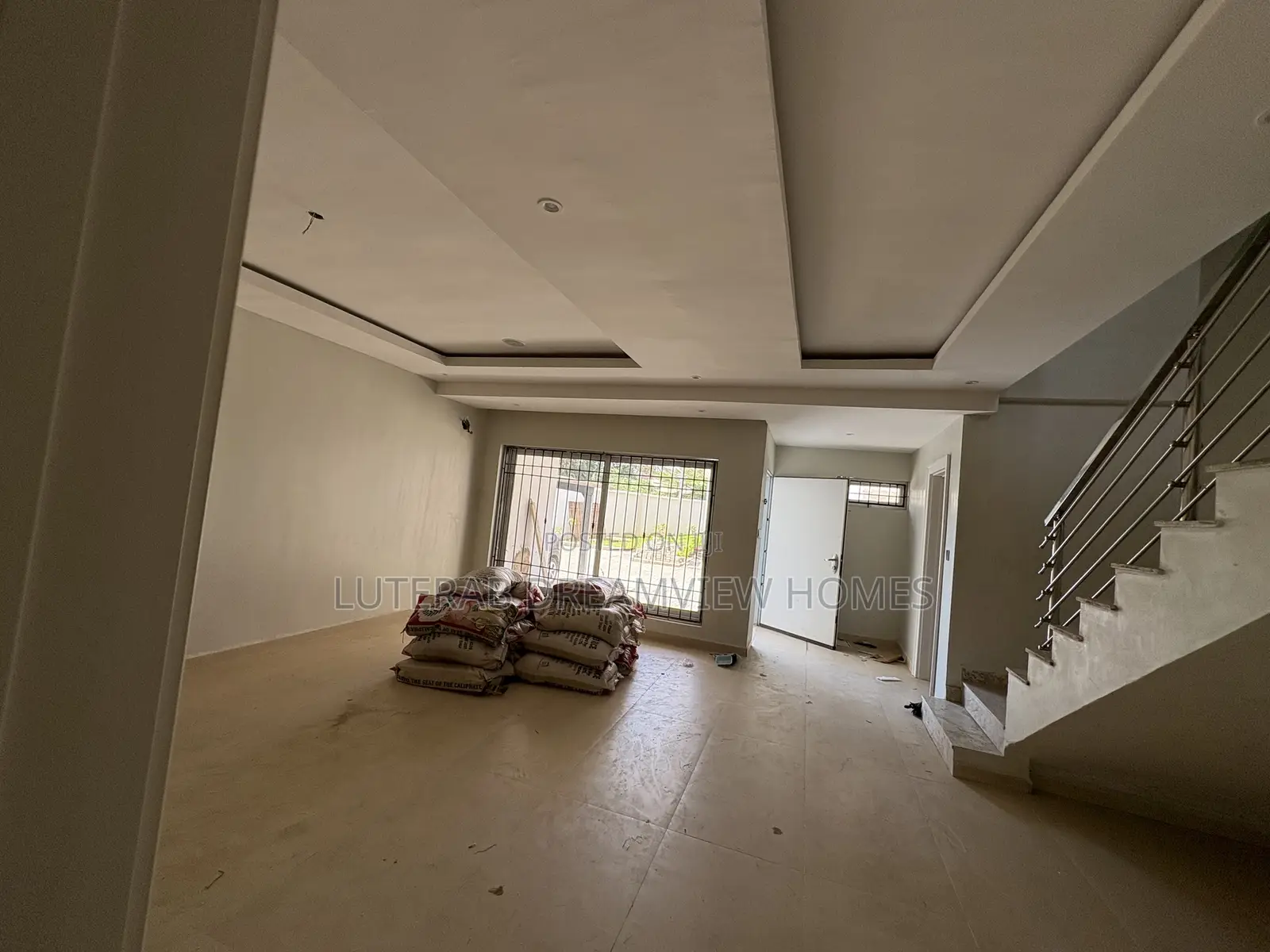 4bdrm Townhouse / Terrace in In A Secured Estate for rent in Utako