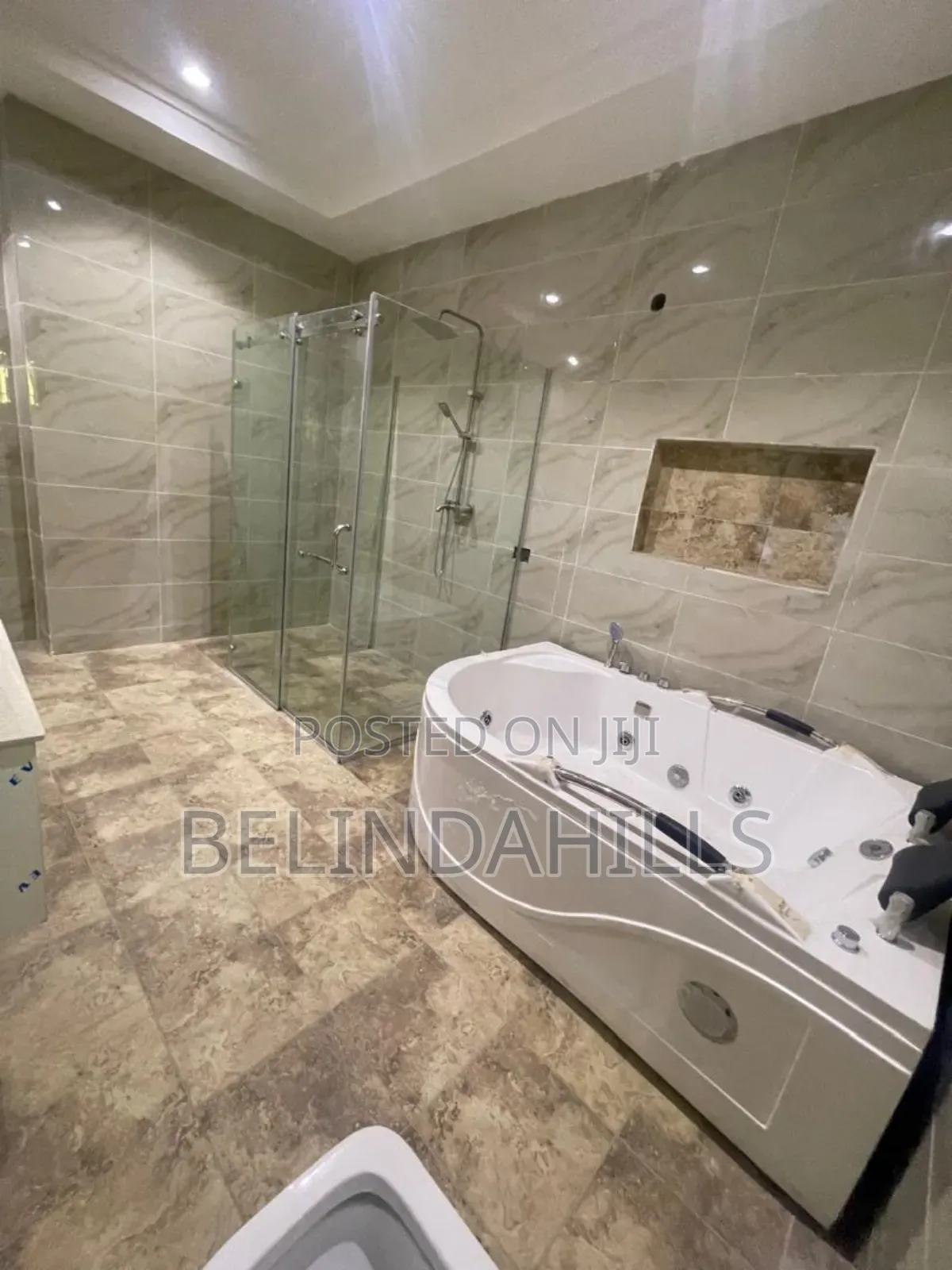 4bdrm Duplex in Life Camp for sale in Life Camp