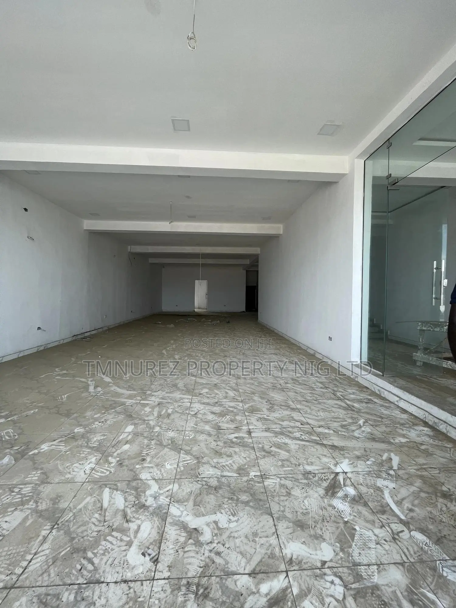 Showroom for Lease in Lekki Expressway