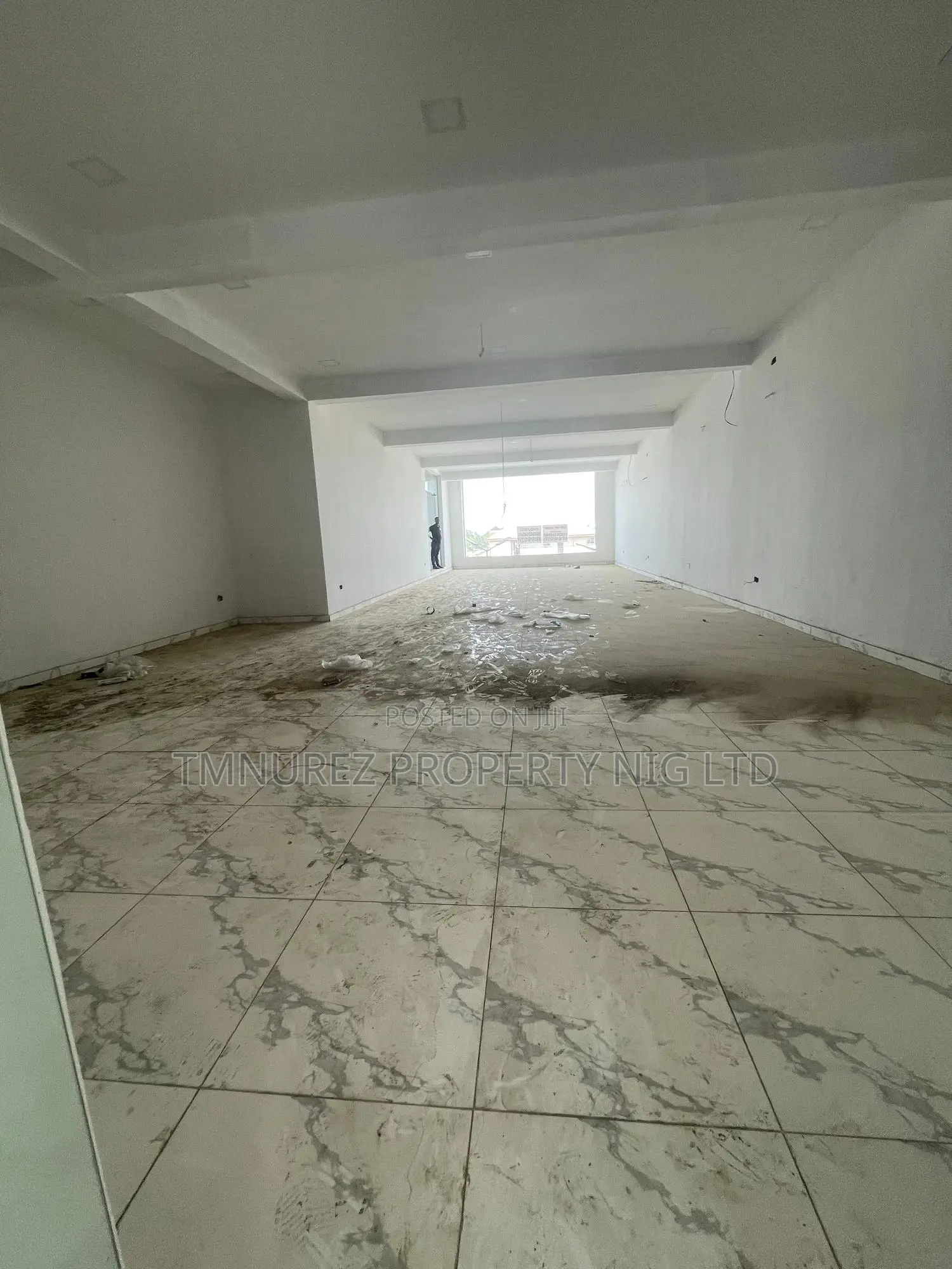 Showroom for Lease in Lekki Expressway